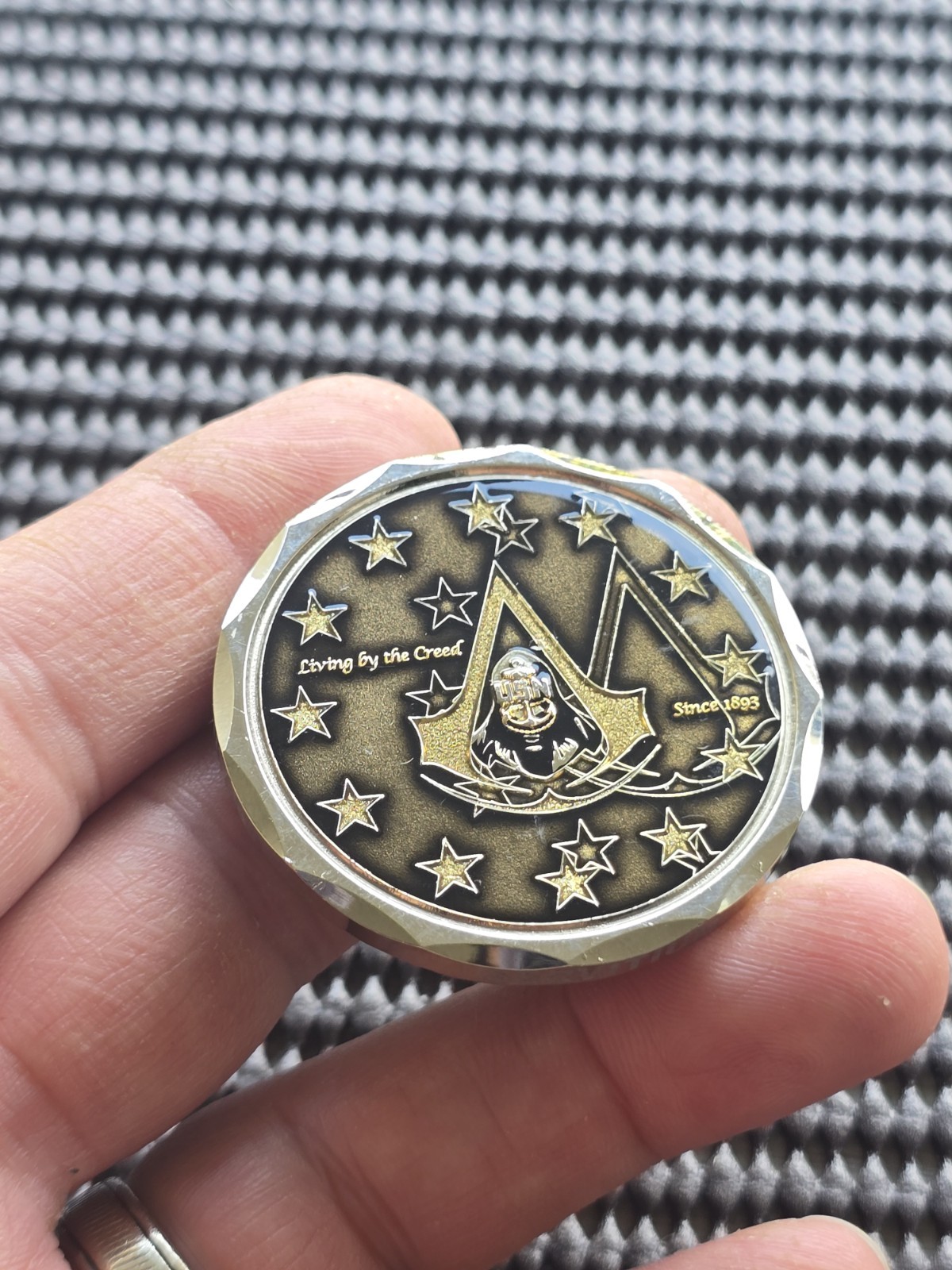 Assassin’s Creed Challenge Coin US NAVY Ubisoft Unity Origin Black Flag Odyssey