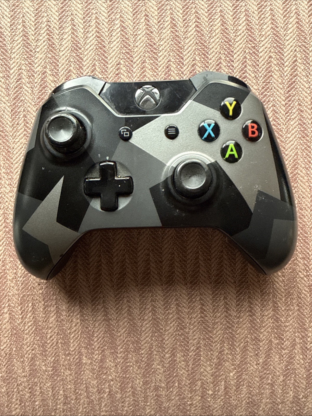 XBOX ONE Covert Forces Black & Grey Camo Wireless Controller Model 1697