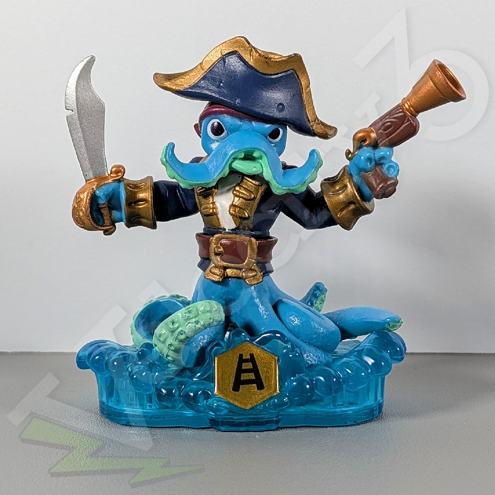 Skylanders Swap Force Figure – Wash Buckler (Blue Base)