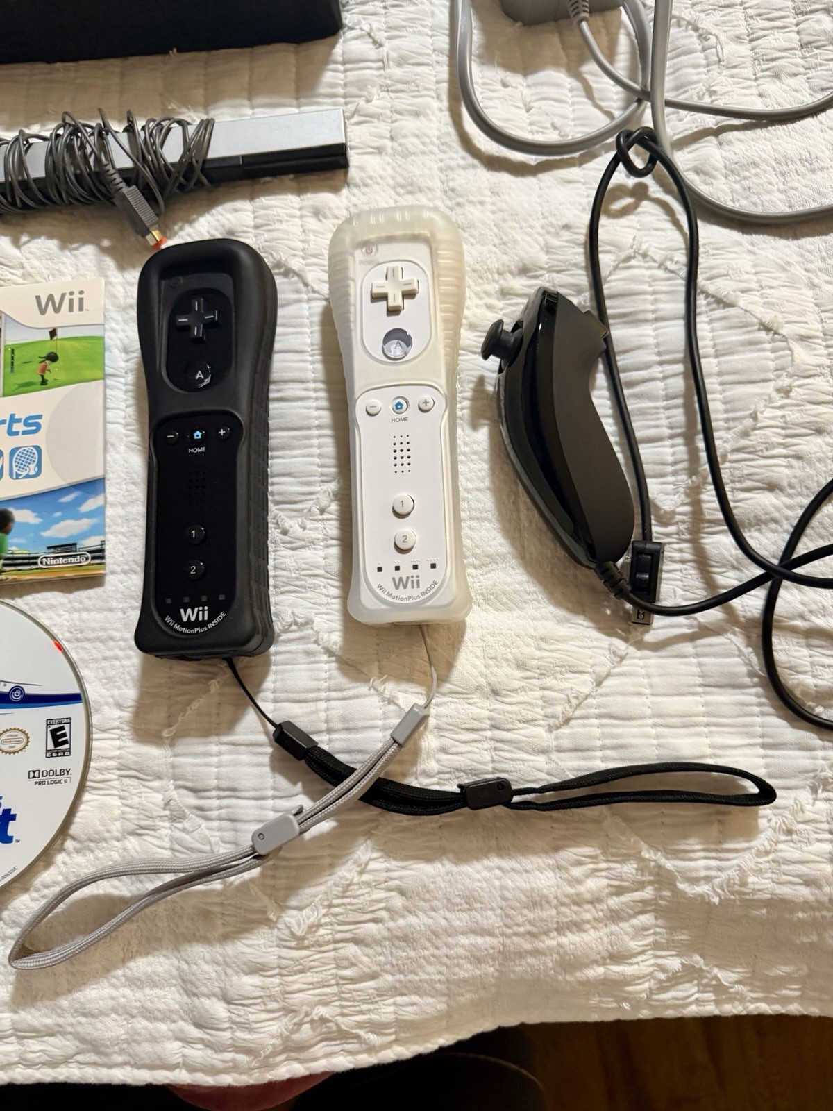 Nintendo Wii RVL-001 Bundle 2 MotionPlus Remotes Wii Sports Sealed Tested