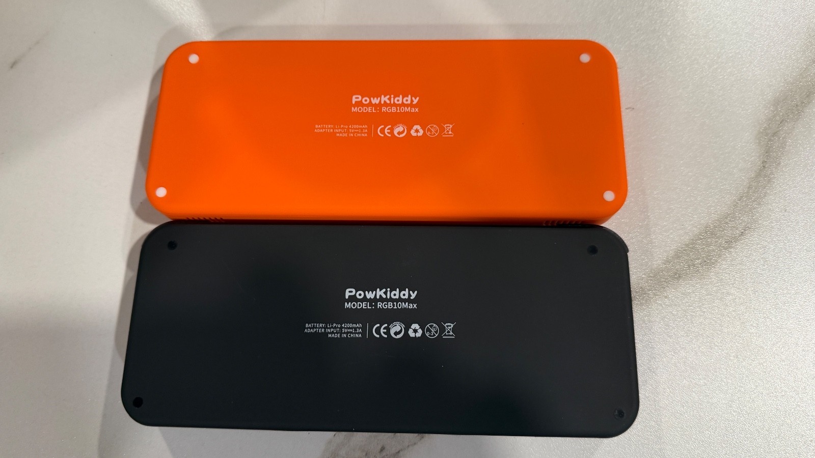 Powkiddy RGB 10 w 128 gb card and almost 30,000 games arcade handheld