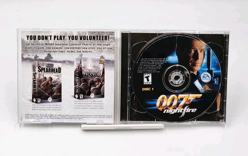 007 NightFire by EA Games – Complete in Box 2 CD Set W/Booklet – Free Shipping