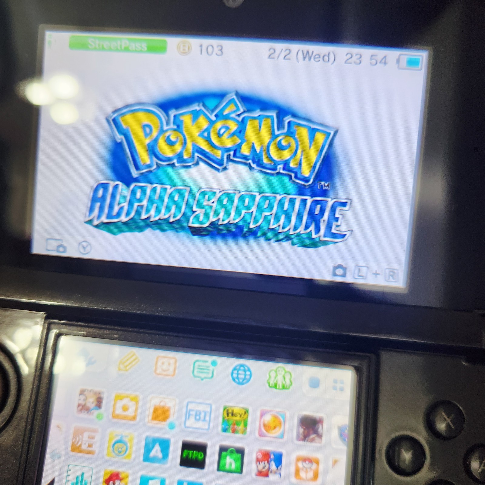 3DS Cosmo Black Handheld System CTR-001 W/GAMES – TESTED