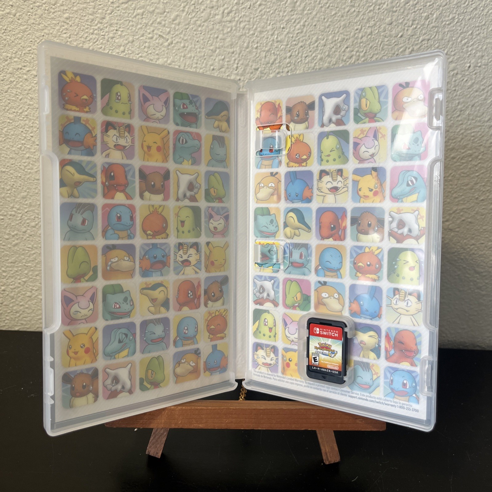 Pokemon Mystery Dungeon: Rescue Team DX Nintendo Switch Game and Case