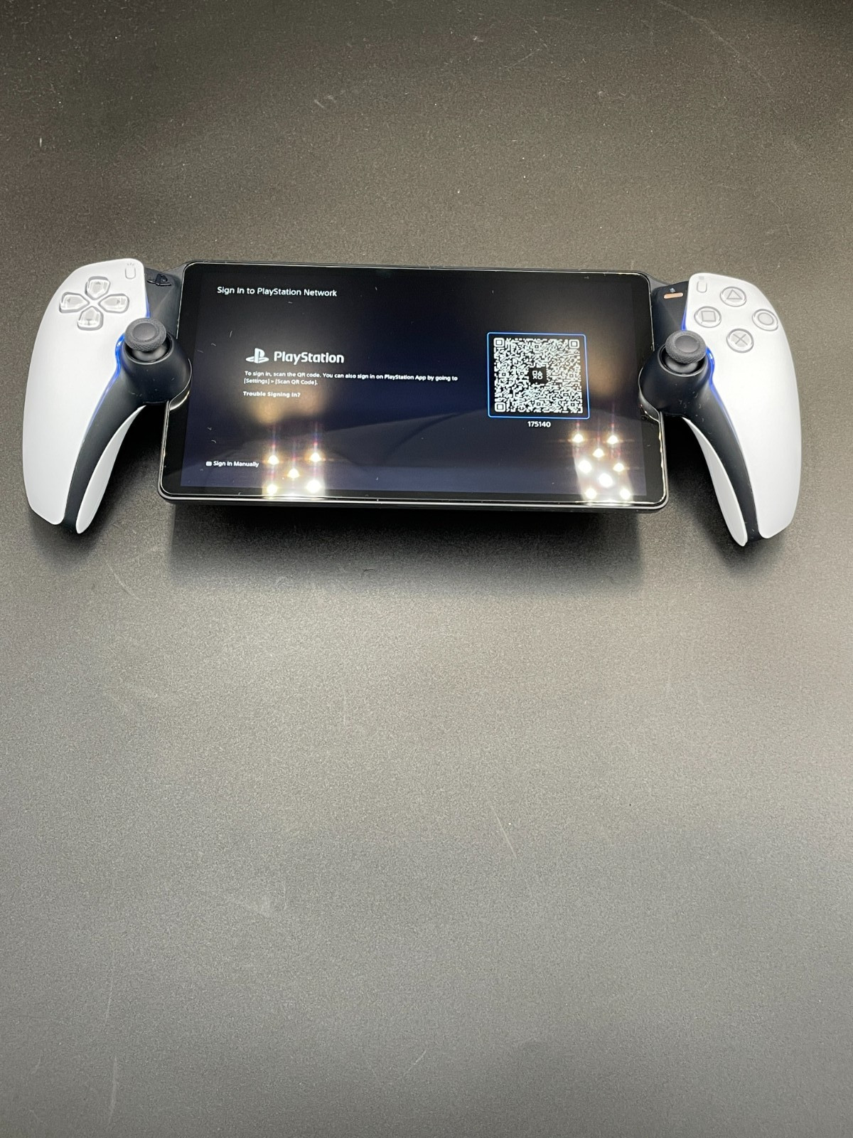 Sony PlayStation 5 PS5 PlayStation Portal White/Black CFI-Y1001