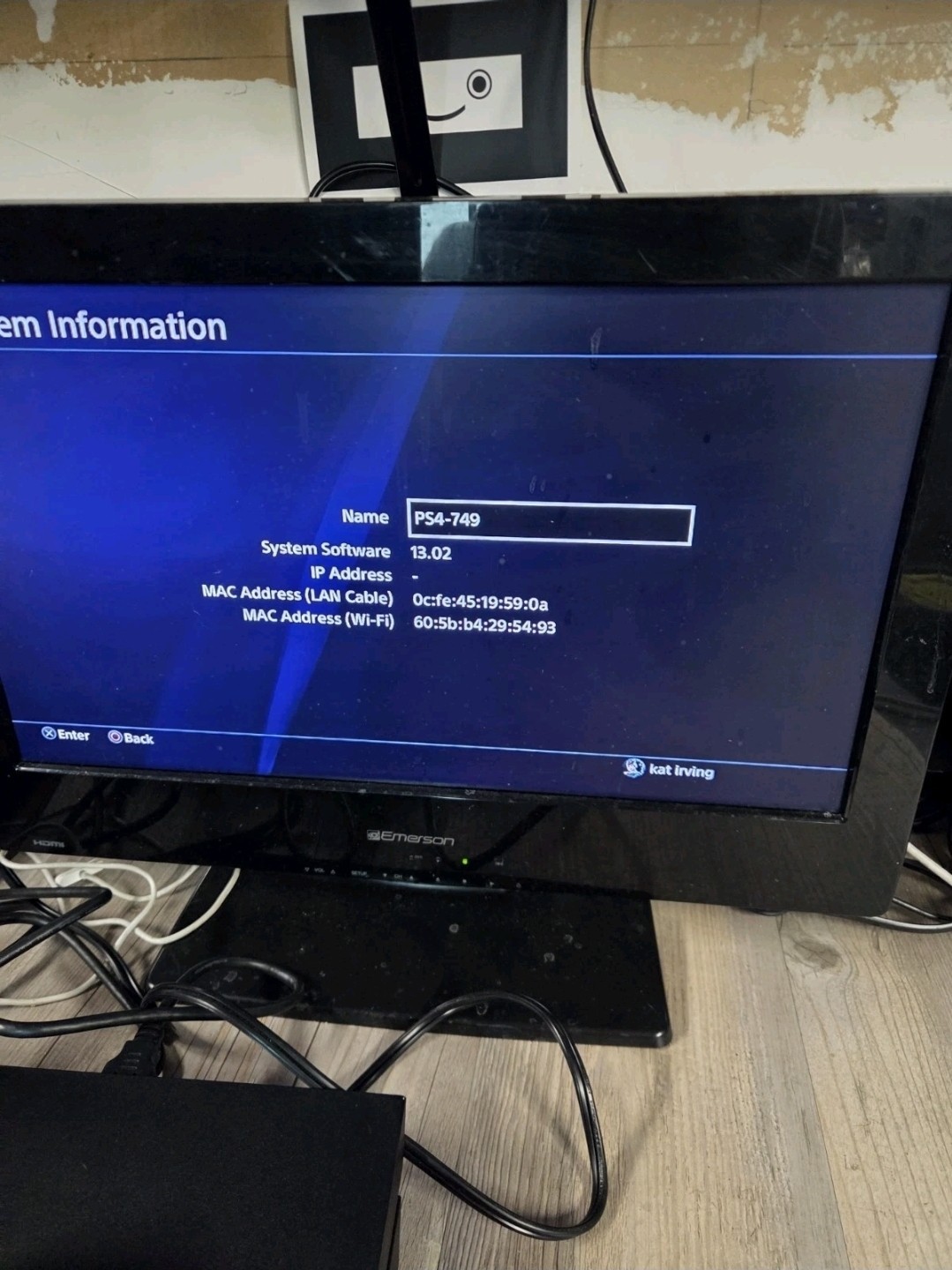 Sony PlayStation 4 Console 500GB (CUH-1215A) w/ 4 Games & 2 Controllers – TESTED