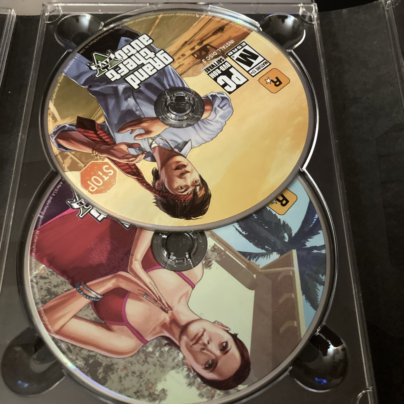 Grand Theft Auto V Five PC GTA 5 Collectors Box Set 7 Disk Series Used Good