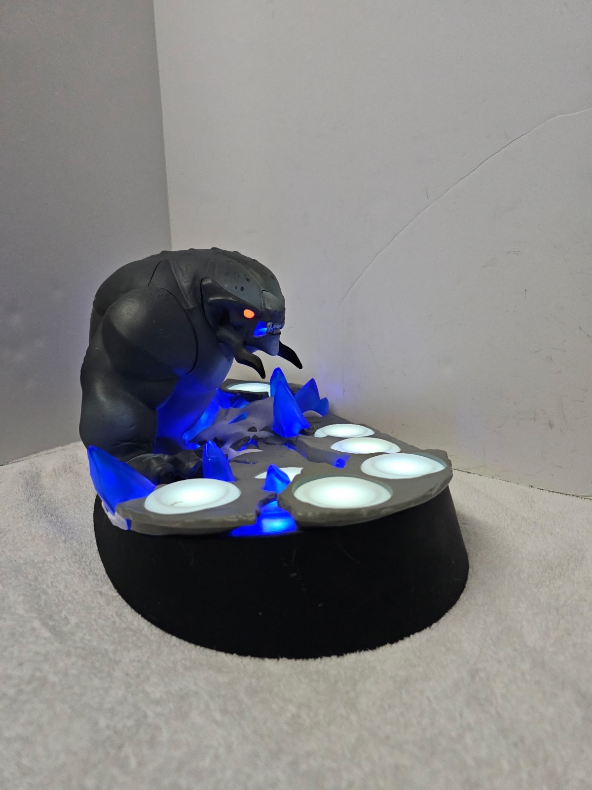 Disney Infinity 2.0 Marvel Collector’s Edition Frost Giant Beast Light Up Base