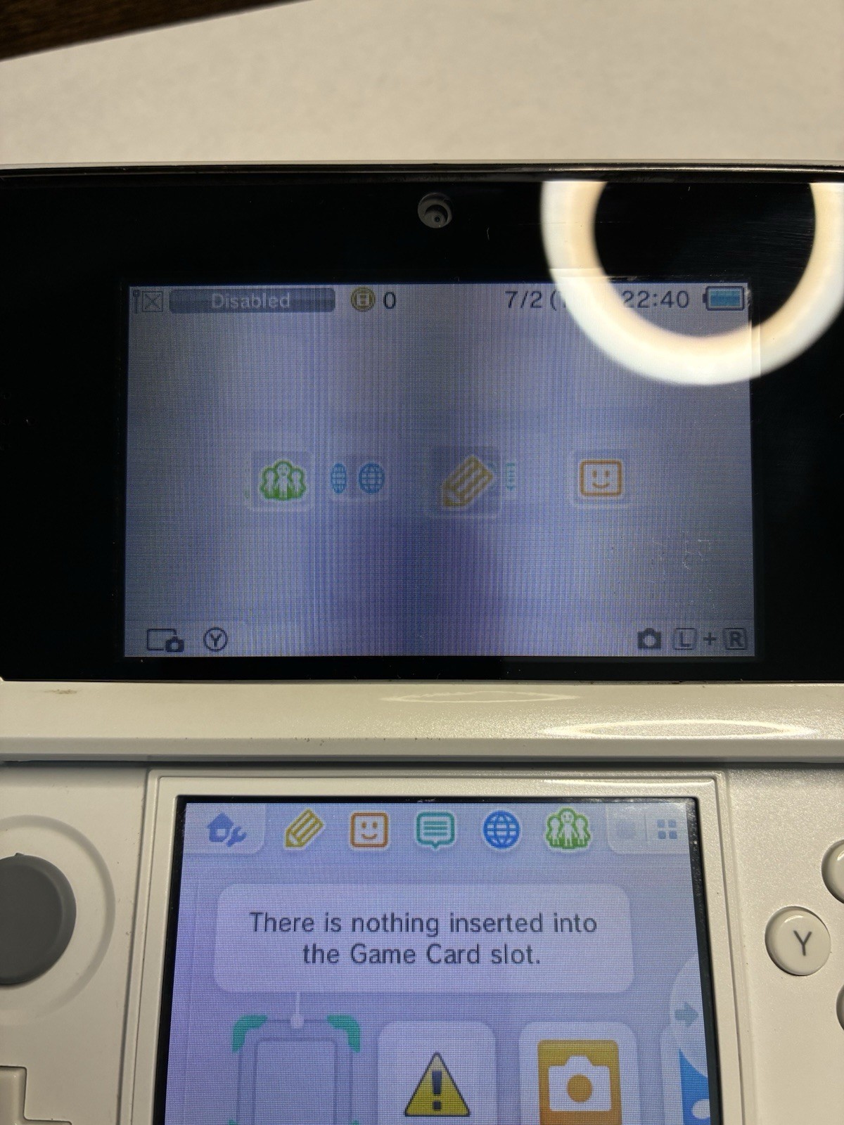Nintendo Nintendo 3DS White Handheld System w/ Wi-Fi, Headphone Jack