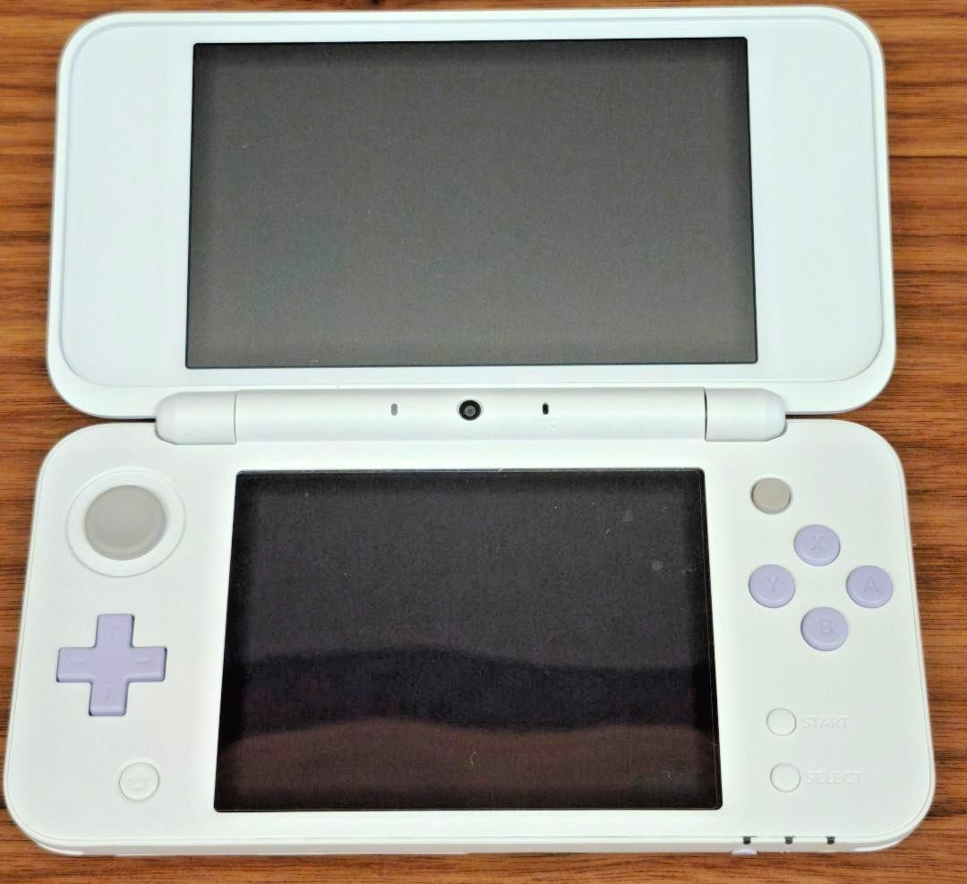 New Nintendo 2DS XL LL White Lavender Console Stylus Working Japanese ver