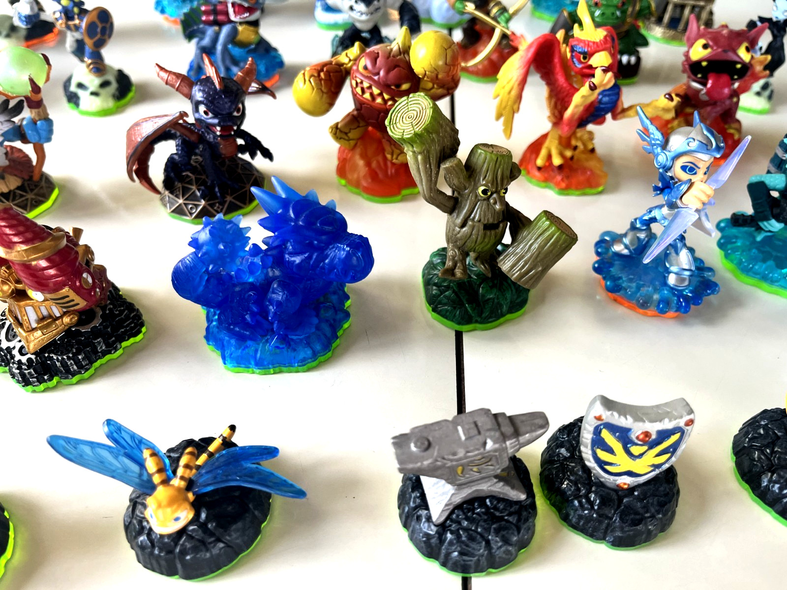 Bulk Lot: 38 Skylanders — Great condition + Rares!