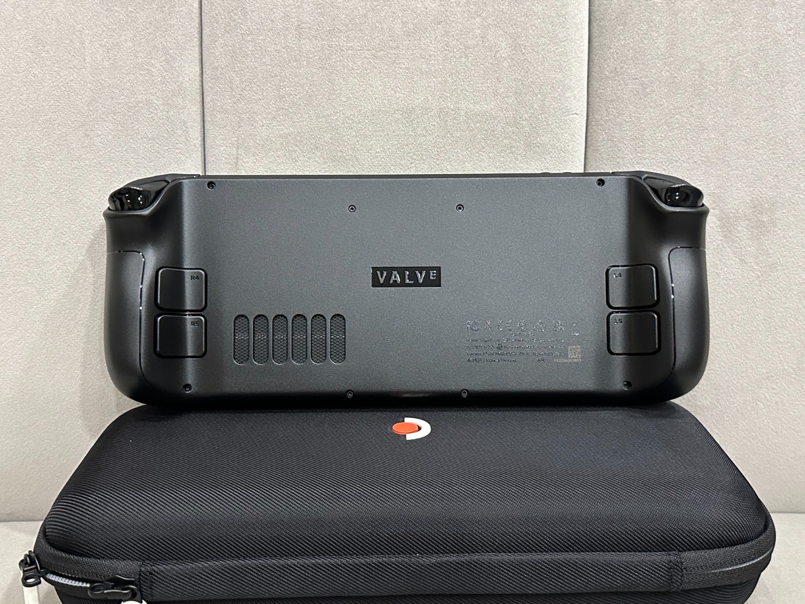 Valve Steam Deck OLED 512GB Black with Carrying Case & Charger