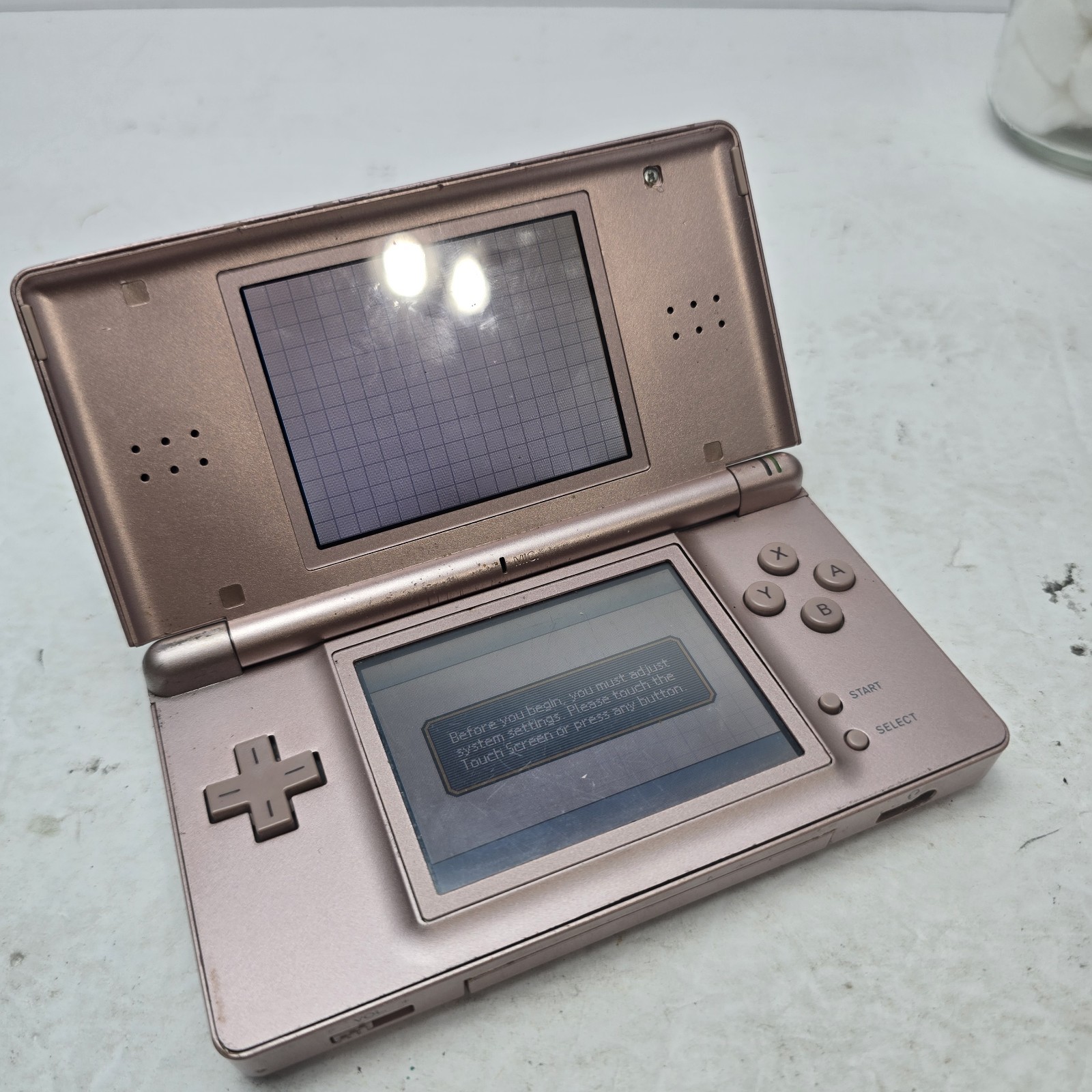 See Pics – Nintendo DS Lite – Metallic Rose