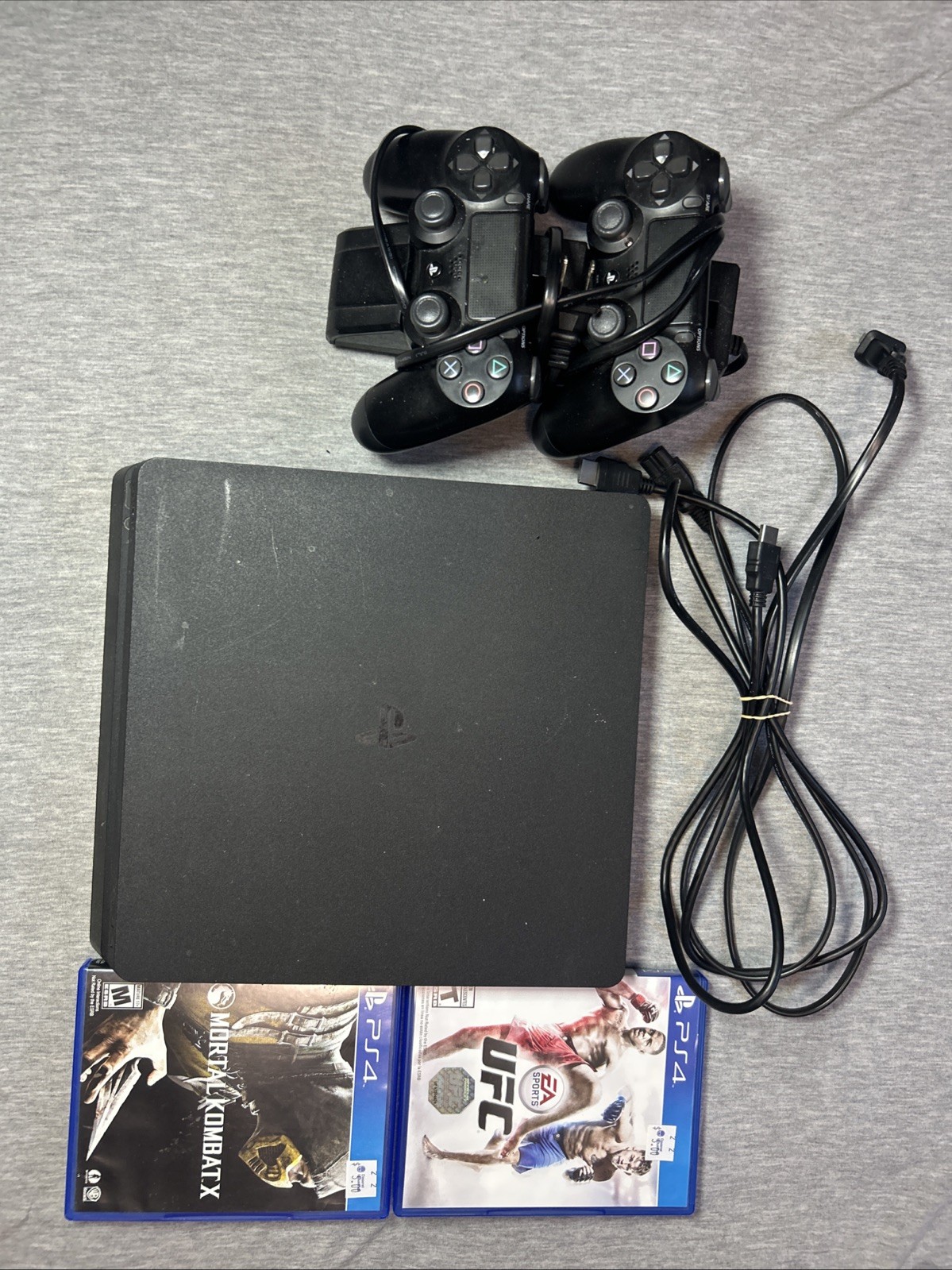 Sony PS4 Slim Black Console Bundle – 2 Controllers, 2 Games, Cables – TESTED