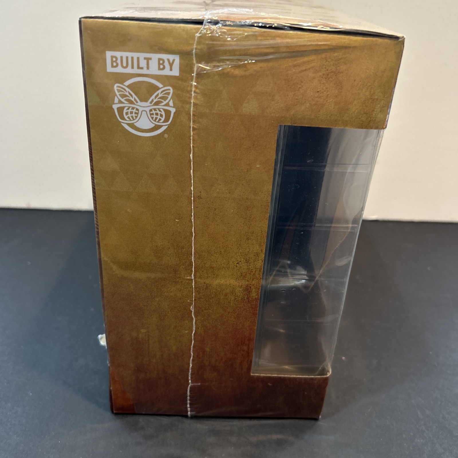 Culturefly Legend of Zelda Link Collectible Vinyl Figure Loot Box w/ Pin
