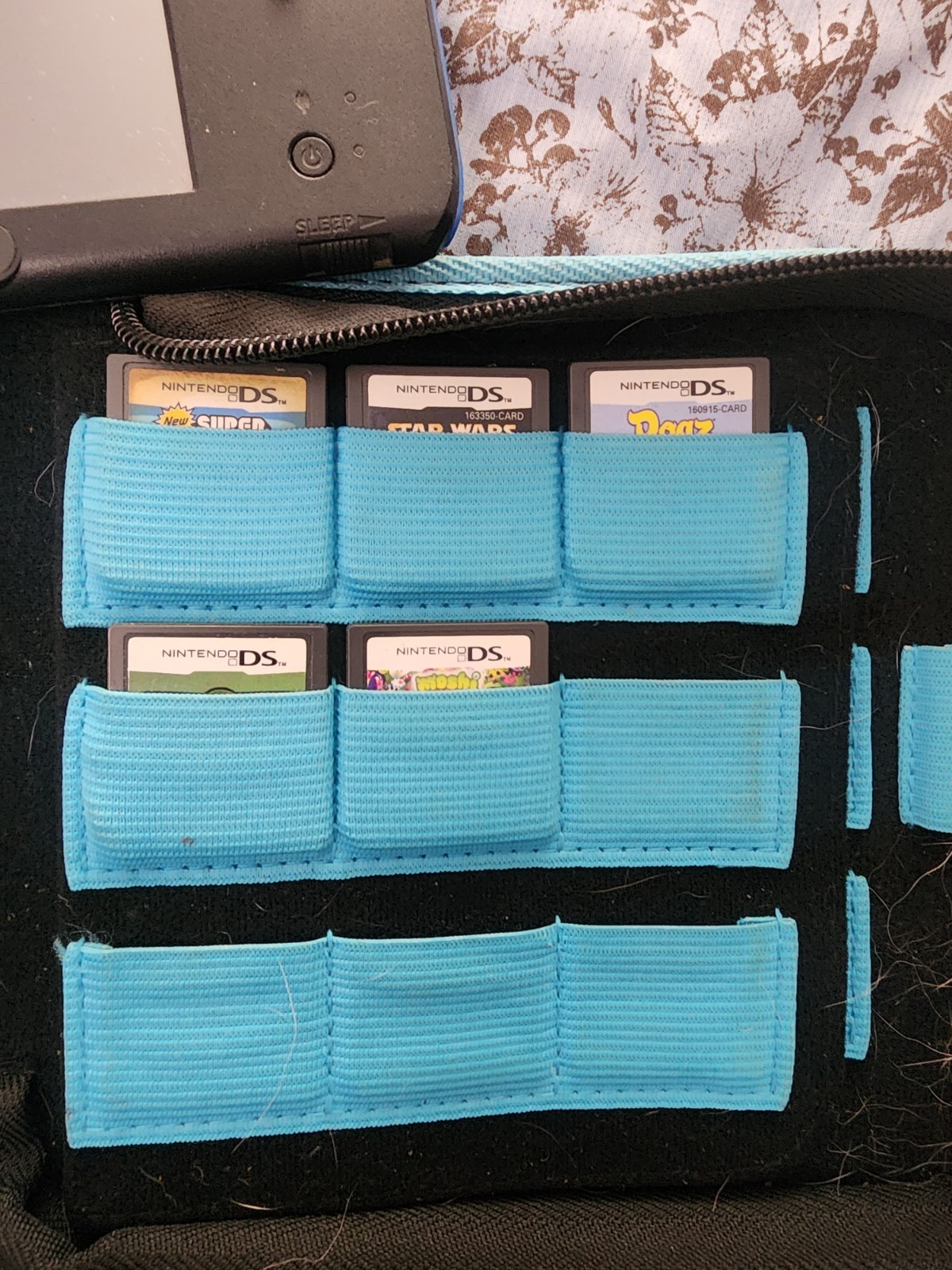 Nintendo 2DS Black/Blue Console Bundle W/ Case Charger & (5) Games *Tested