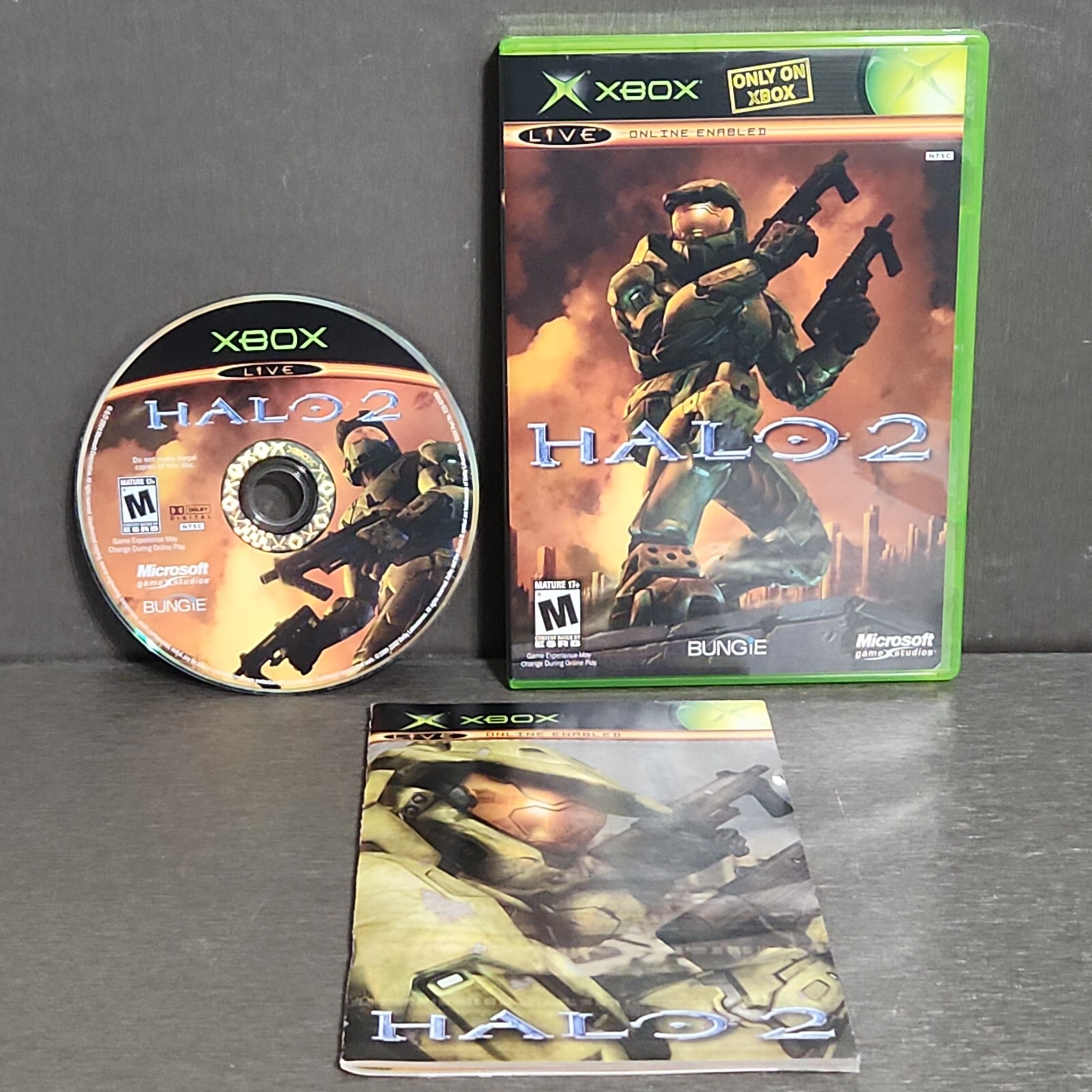 Halo 2 XBOX Complete Refurbished Excellent