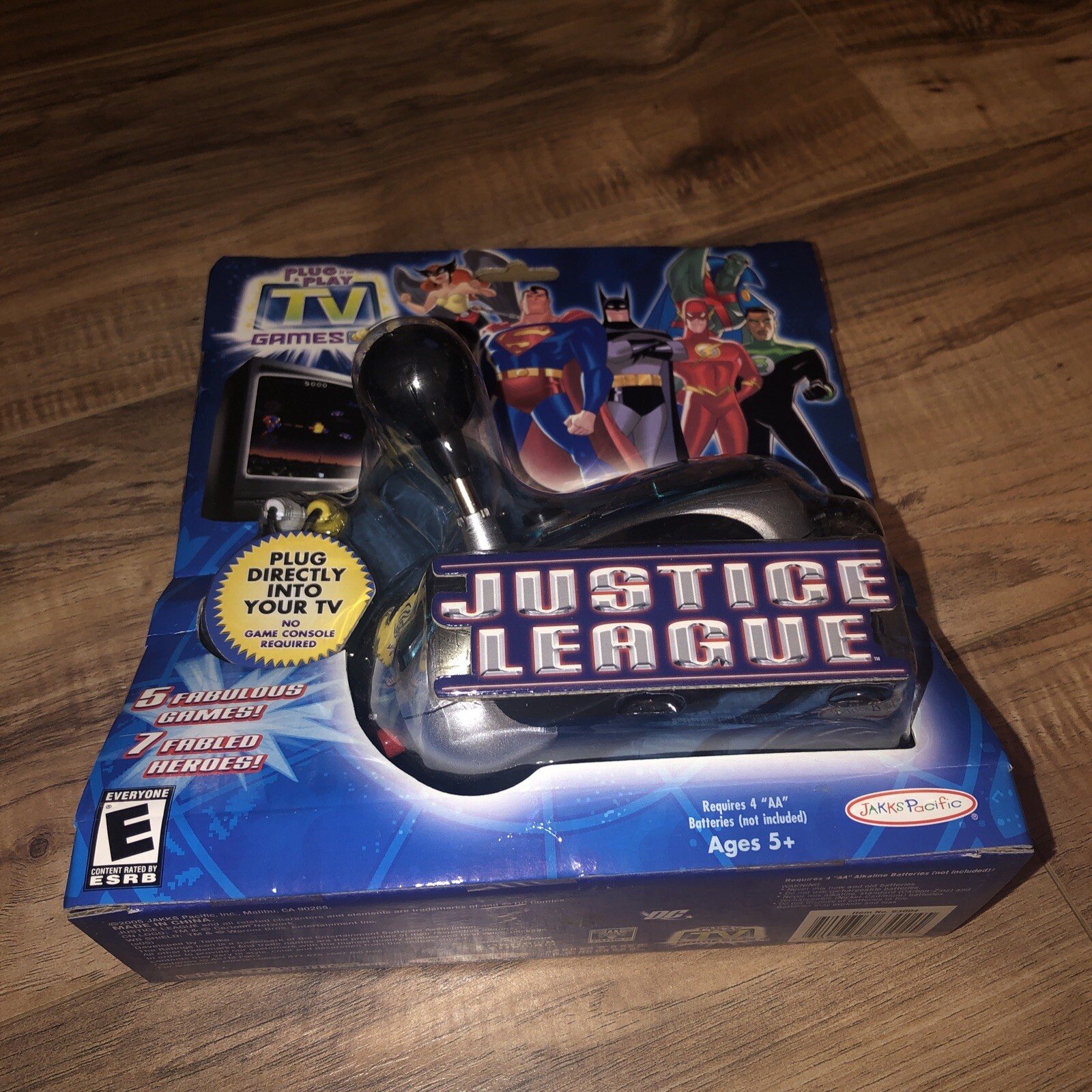 NEW Justice League Plug N and Play TV Video Game Jakks Pacific 2005 DC Comics