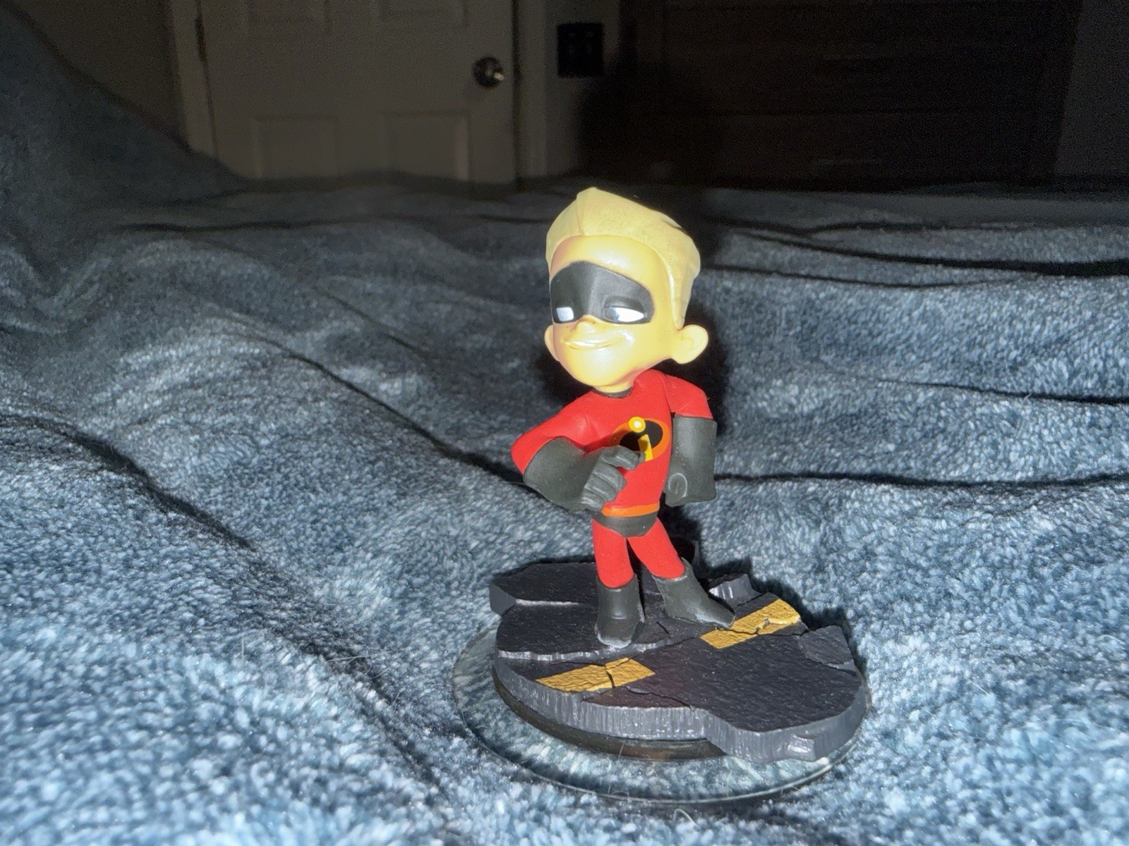 [BUY 3 GET 3 FREE] DISNEY INFINITY FIGURES