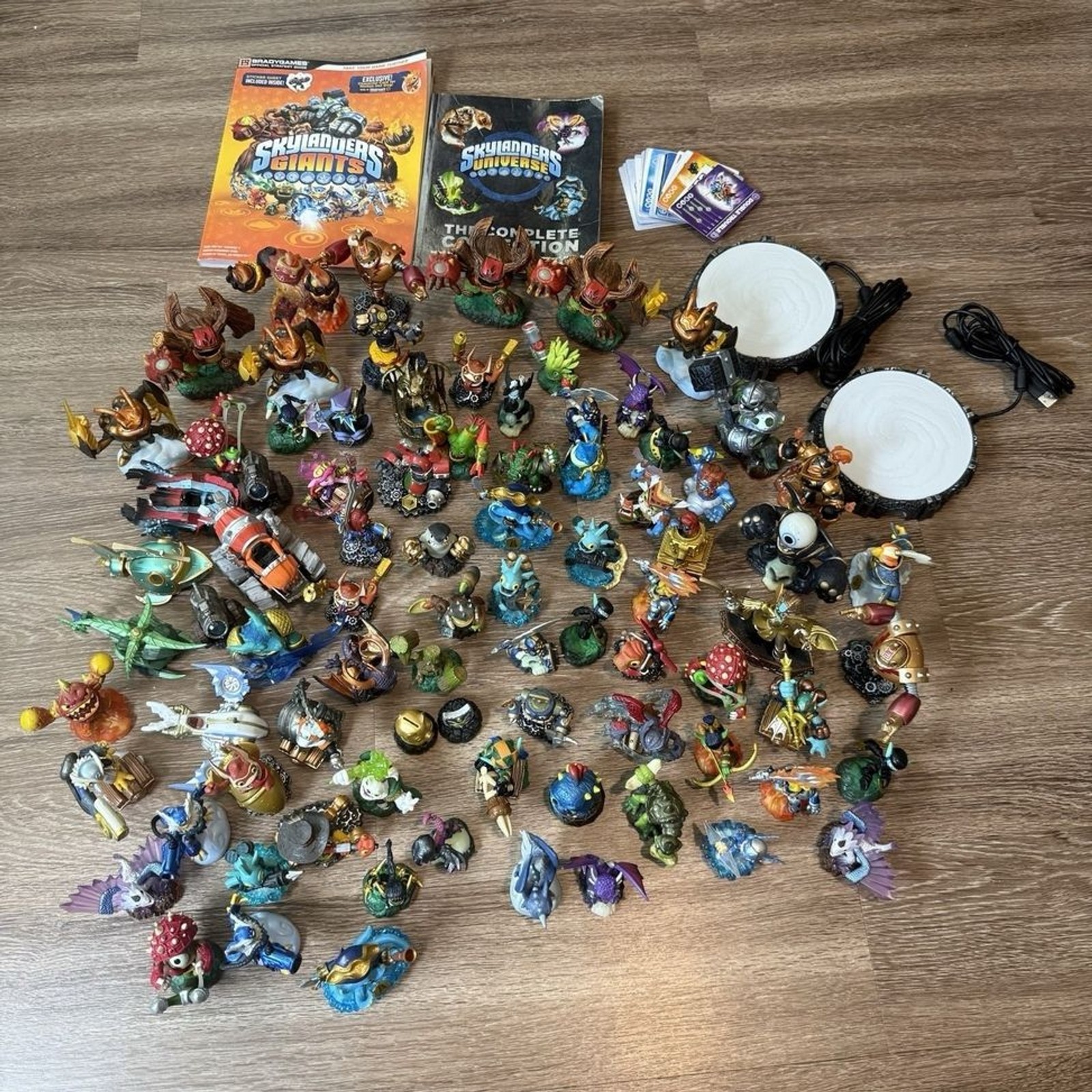 Skylanders Lot Of 84 Figures, Vehicles, Portals & Books! Trap Force, Spyro MORE
