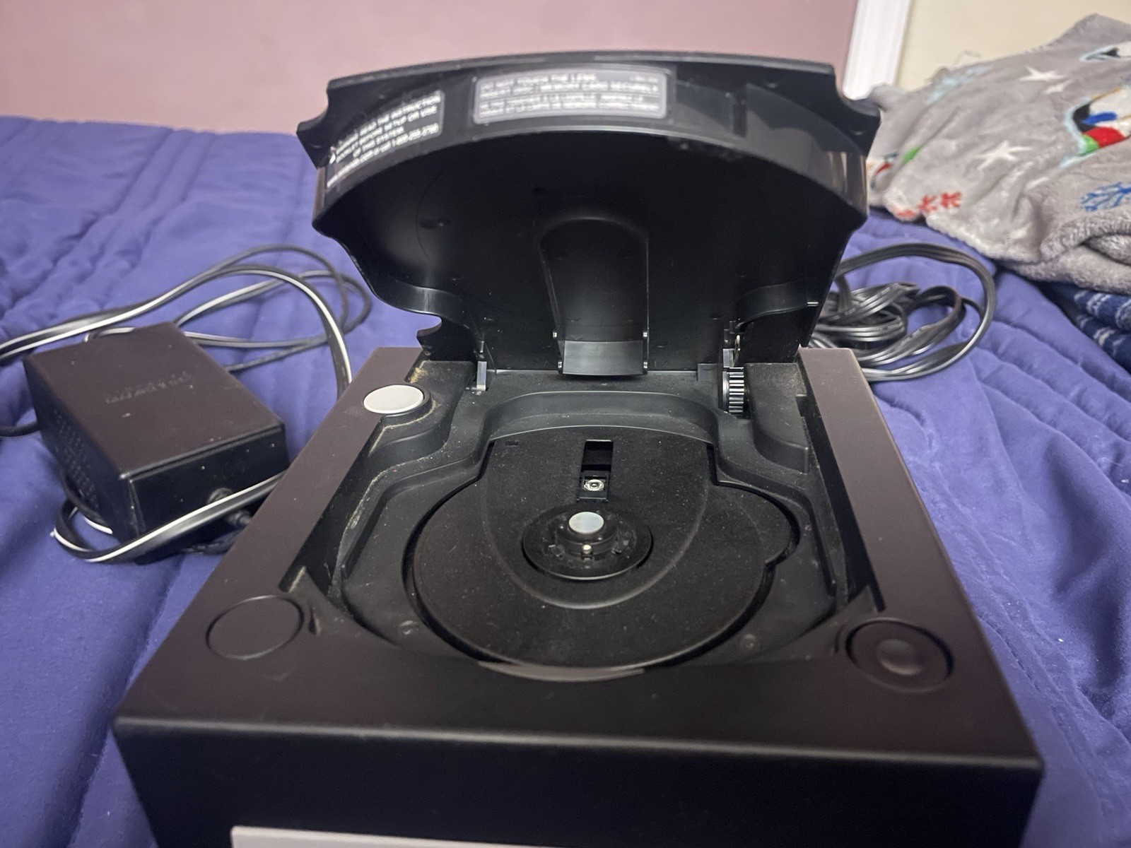Nintendo GameCube Console Black/Silver w/ Controller, Power Supply & AV Cable