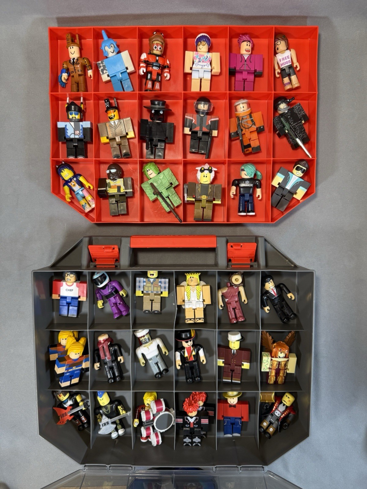 Roblox Lot of 38 Figurine/Figures, Weapons, Took Kit Case Toys Accessories OG