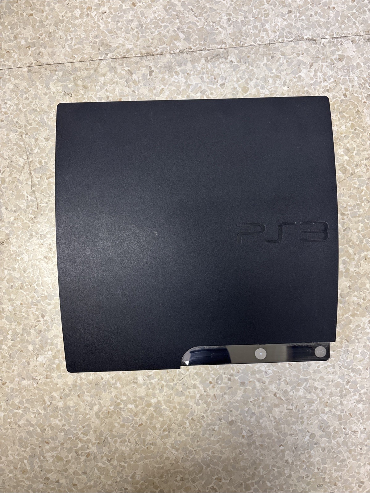 PlayStation 3 Slim CECH-2001A – 250GB – Excellent Condition + 2 CONTROLLERS