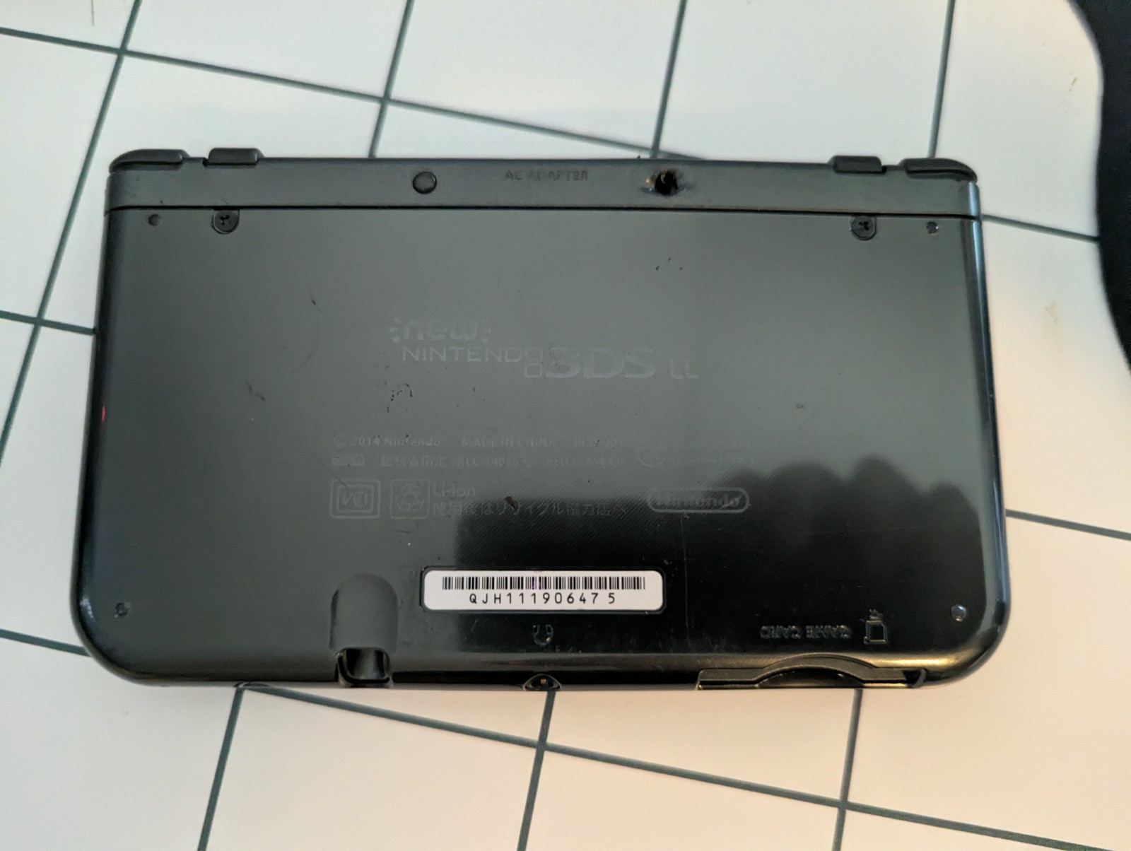 Nintendo New 3DS XL 4GB Handheld Gaming System – Won’t Boot