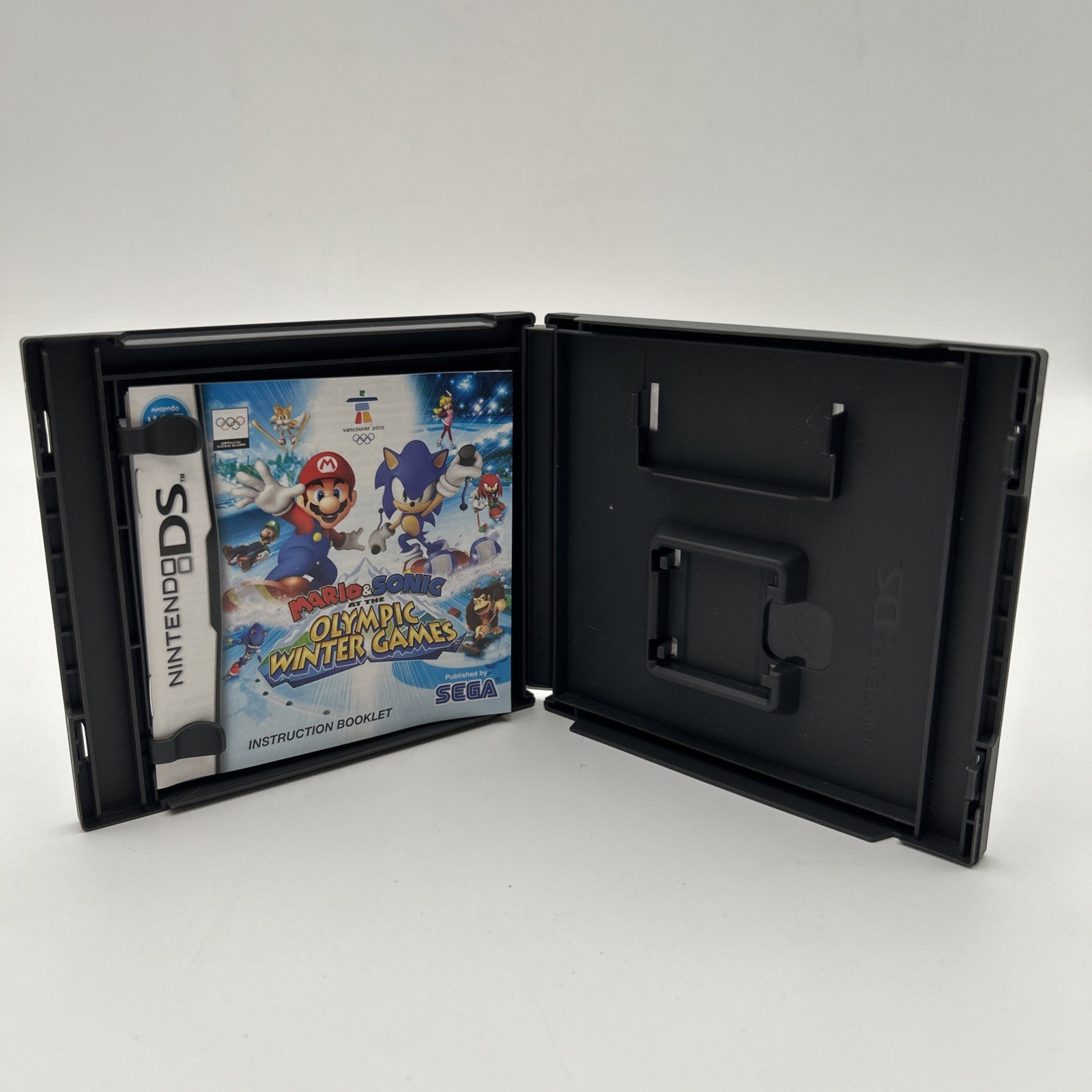 Lot Of 10 Nintendo DS 3DS Cases And Manuals NO GAME NO GAME Super Mario & More