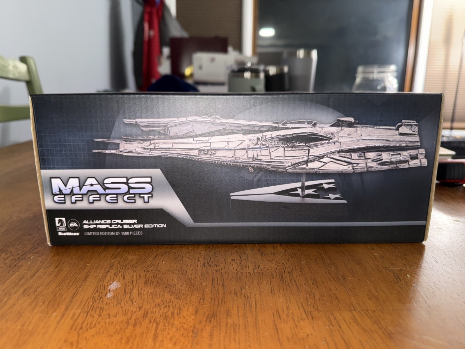 Mass Effect Alliance Cruiser Replica Model Dark Horse Silver Edition