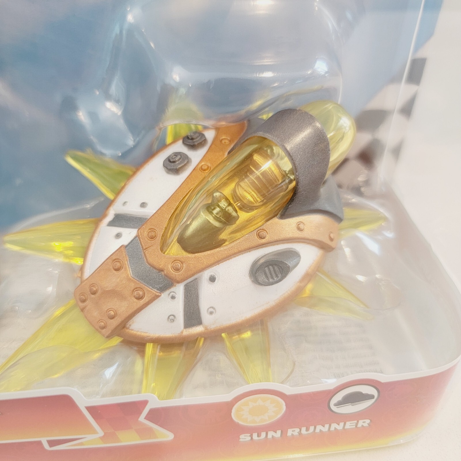 Skylanders Superchargers Sky Racing Action Pack Astroblast Sun Runner Sky Trophy