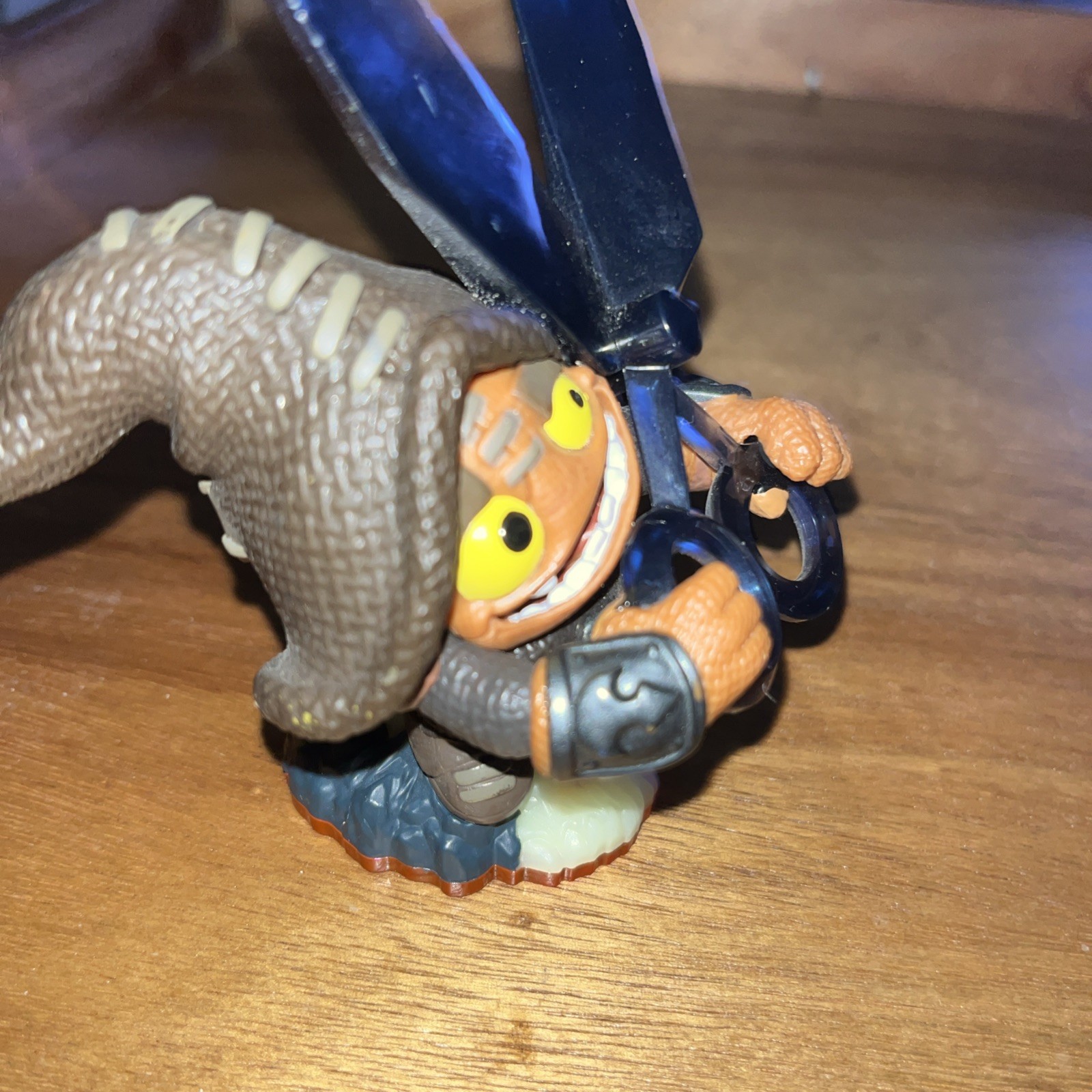 Activision Skylanders Trap Team Short Cut Action Figure