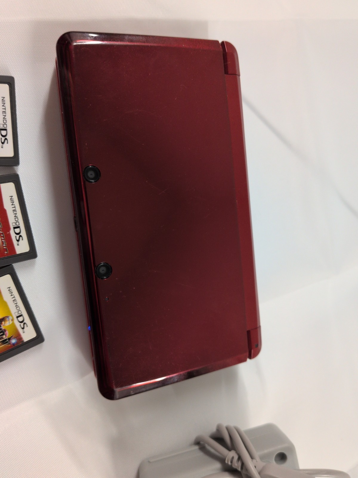 Nintendo 3DS Flame Red Handheld Console System CTR-001 & 4 Super Hero Game Lot