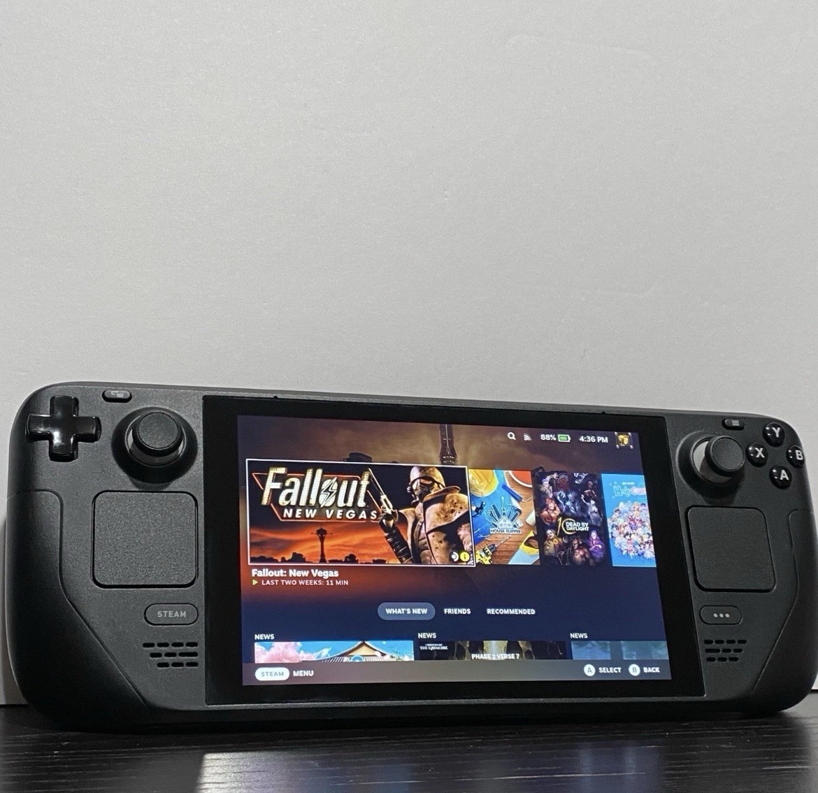 Valve Steam Deck 256GB LCD Console – Case & Charger *Next Day Shipping