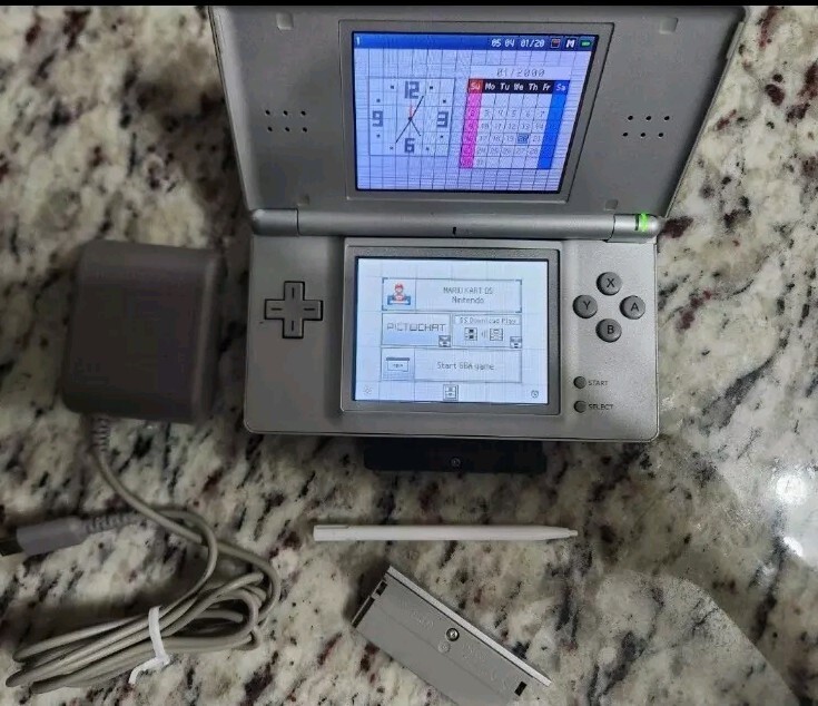 Nintendo DS Lite System Portable Gaming Console – Silver/white