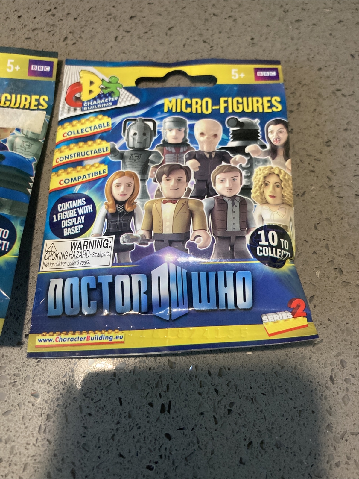 2:NEW BBC Sci-Fi DOCTOR WHO Series 1 And 2 Micro Figure Blind Bag