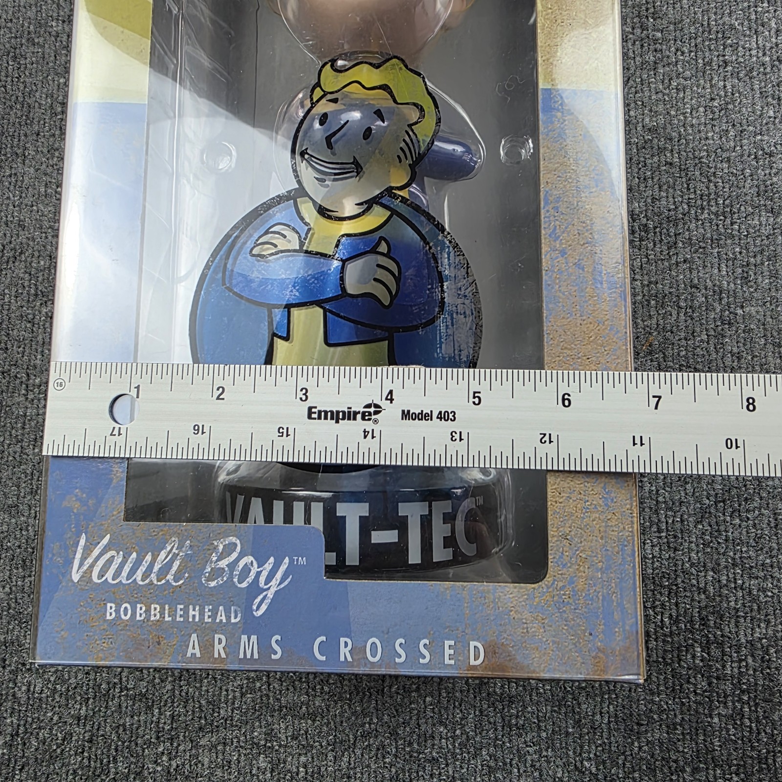 BIG Fallout Vault Tec Vault Boy 111 Huge Bobblehead Bethesda Gaming Heads