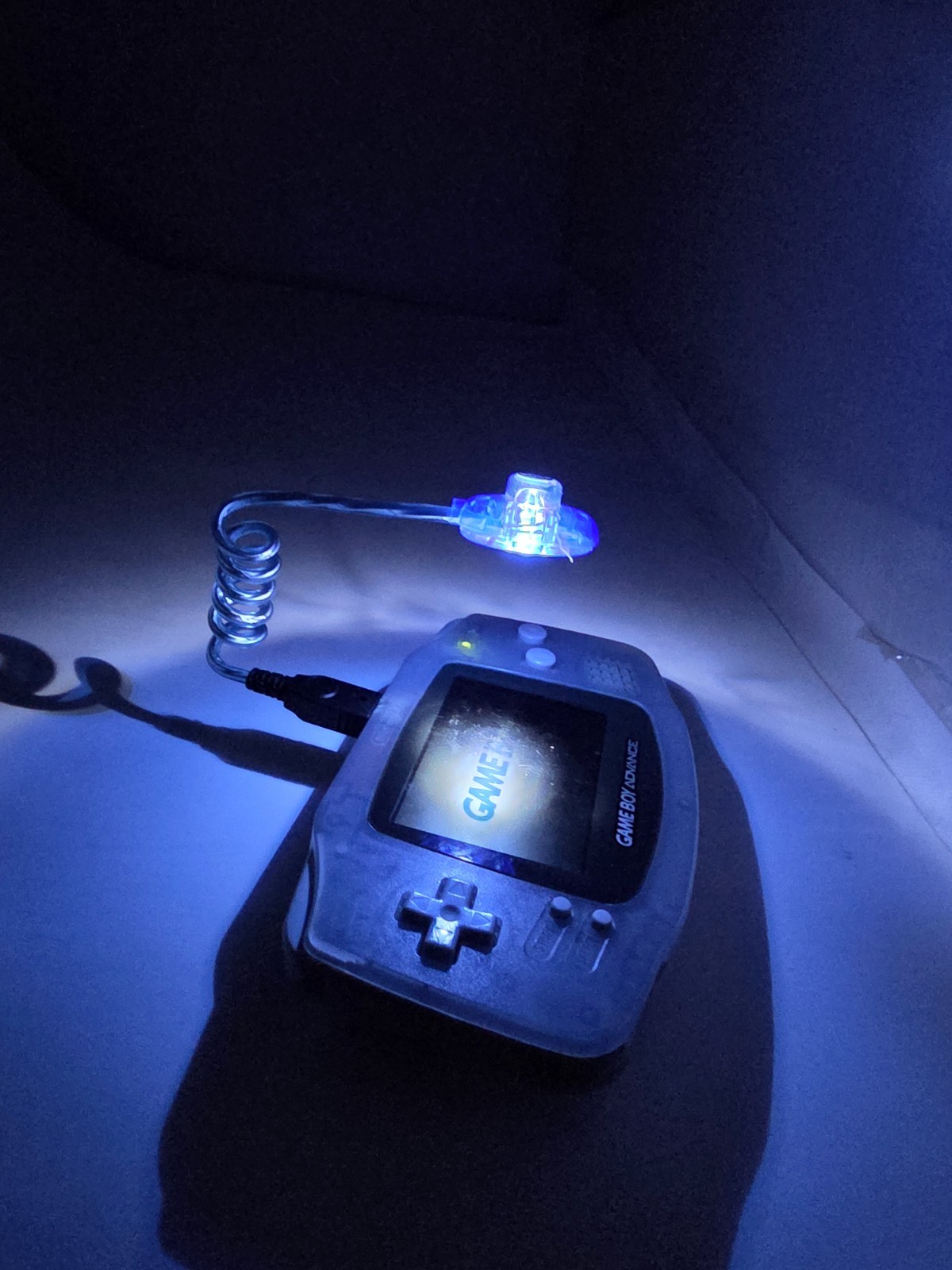NEW Super Bright LED Snake Worm Light GameBoy Advance No Batteries Required BLUE