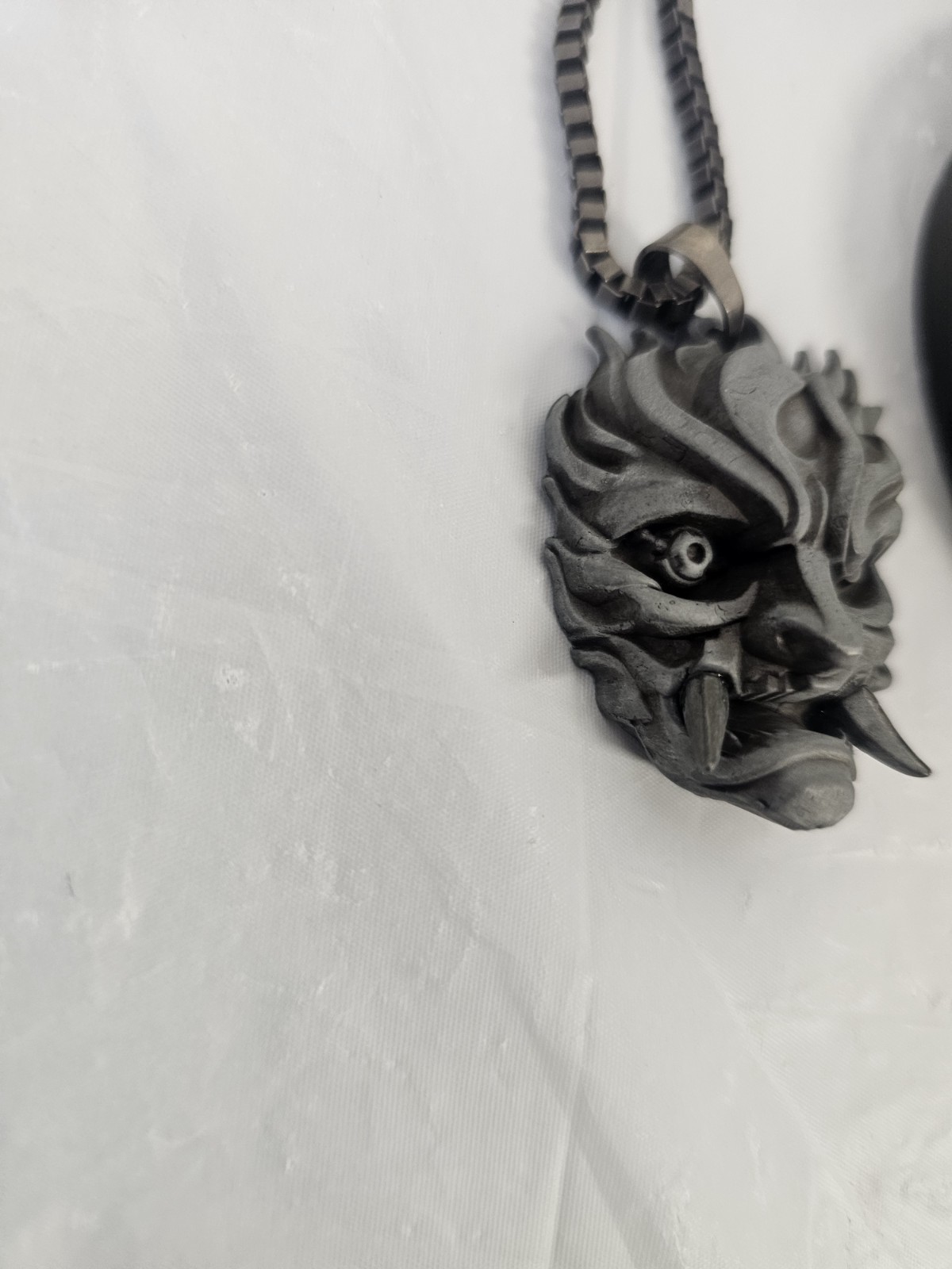 CD Projekt RED Cyberpunk 2077 – Samurai Medallion Necklace