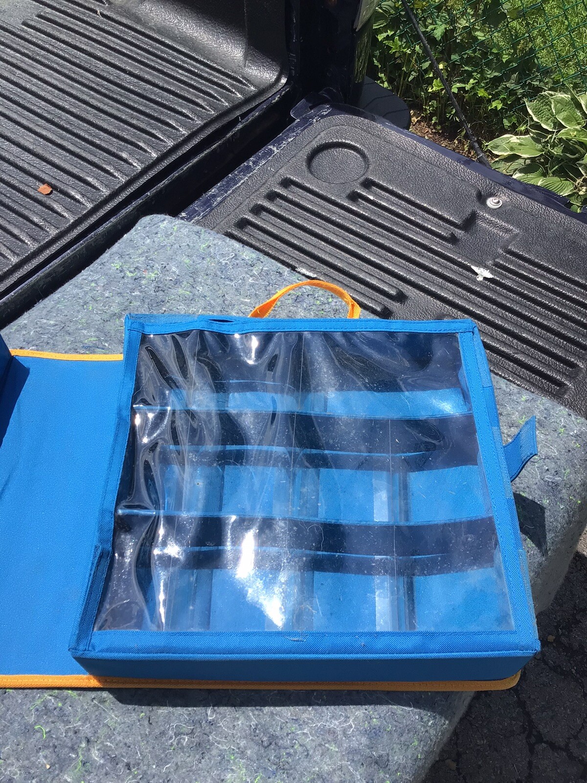 NOS 2012 Skylanders Giants Carrying Case Holds Figures, Portals, Cords, Games