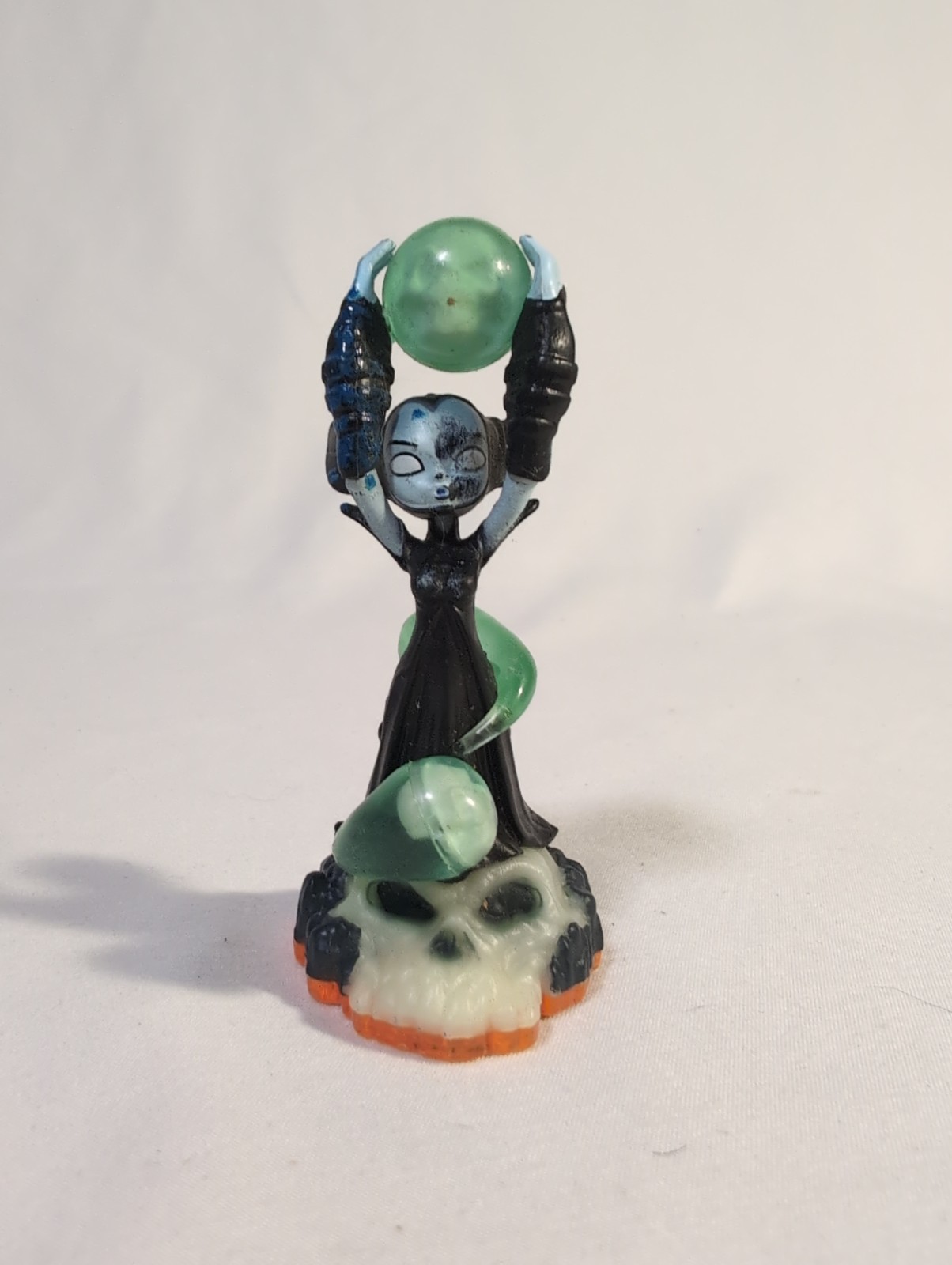 2012 Activision, Skylanders Giants: Hex Figure, Series 2