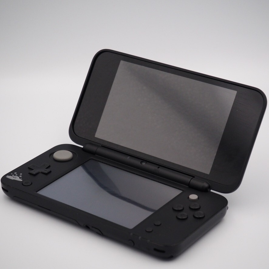 Nintendo 2DS LL XL Console System Dragon Quest Hagure Metal Edition Game Used
