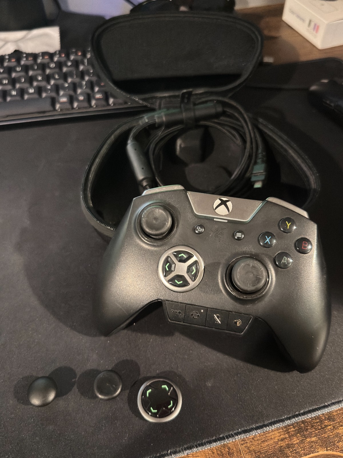 Razer Wolverine Ultimate Wired Gaming Controller for Xbox One & Windows PC