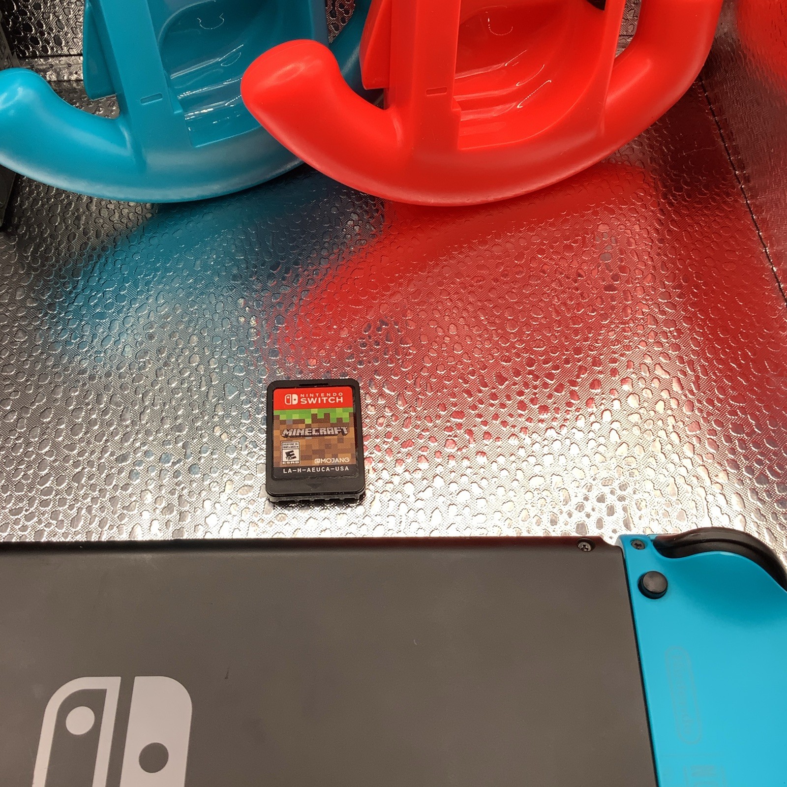 Nintendo Switch HAC-001(-01) 32GB Wi-Fi Console w/ Neon Red/Blue Joy-Con