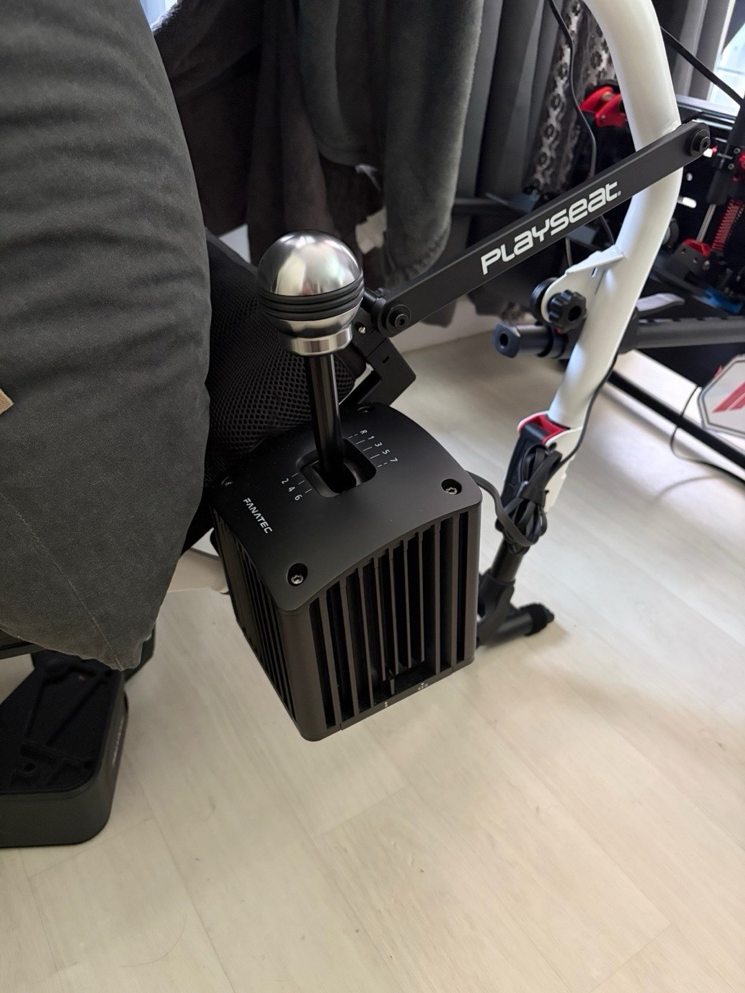 Playseat Challenge DD F1 Edition FANATEC ClupSports SQ 1.5 Shifter Mount