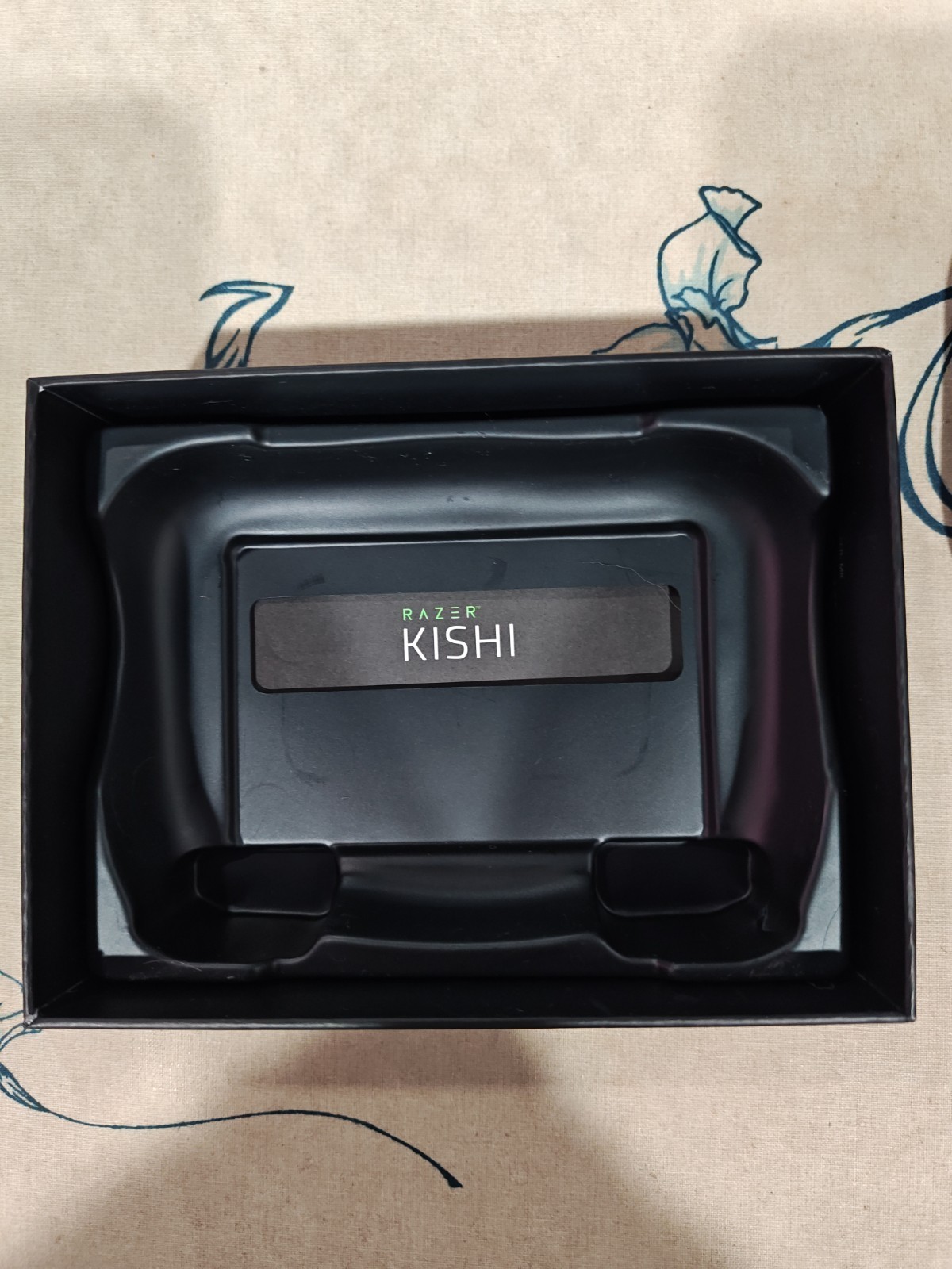 Razer Kishi Universal Mobile Gaming Controller Android USB-C