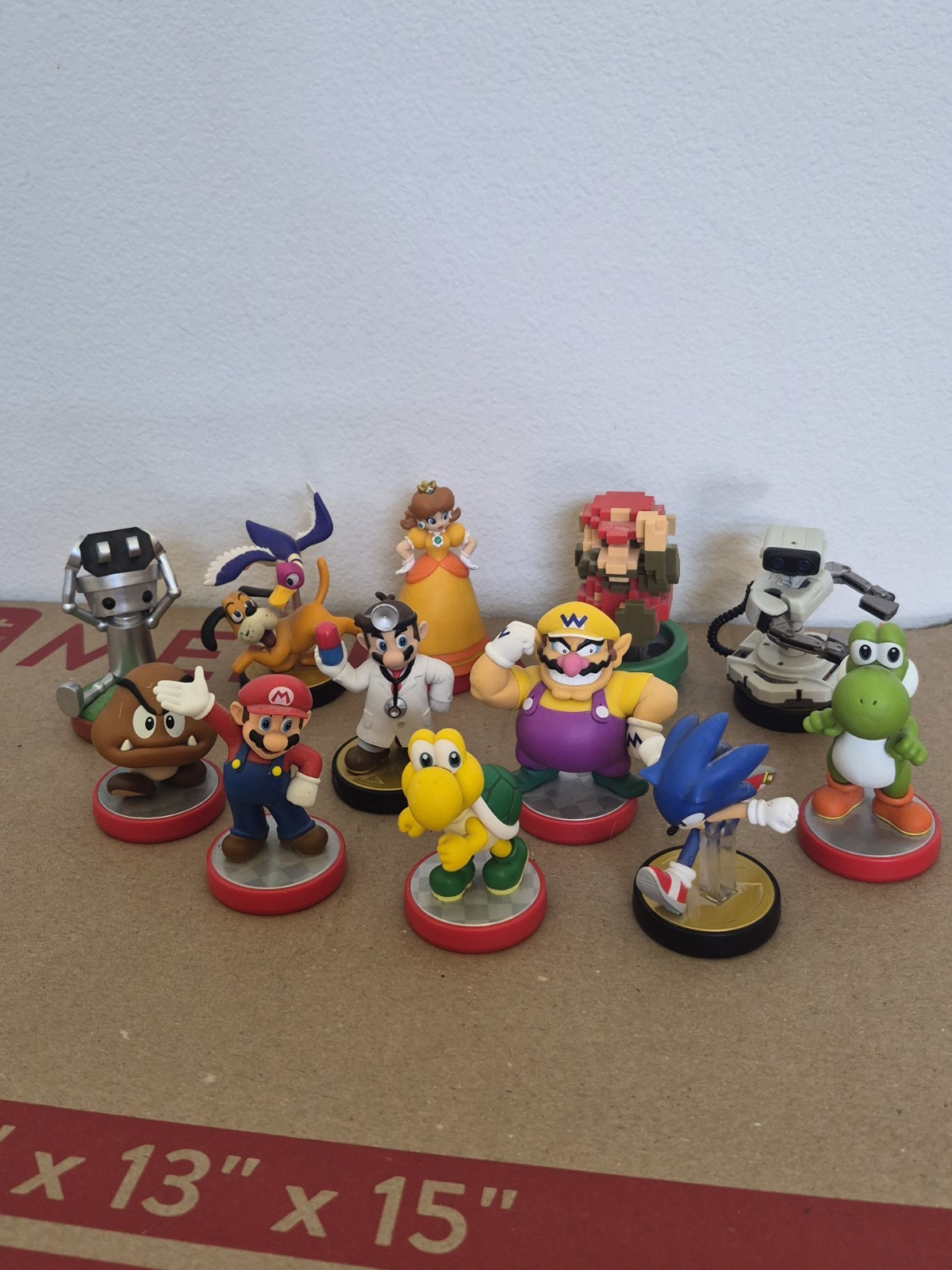 Nintendo Sega Amiibo Lot 12 Figures Dr Mario yoshi Duck Hunt Sonic Authentic