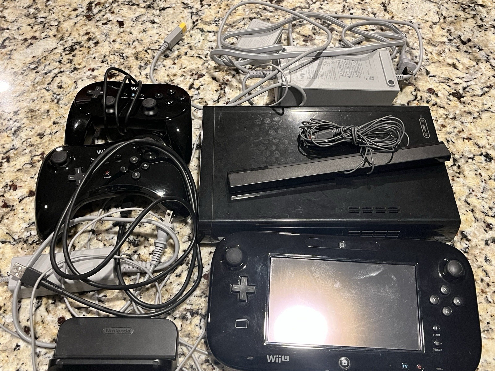 Nintendo Wii U Console & Games Bundle Lot ~ Zelda Mario ~ Multiple Games