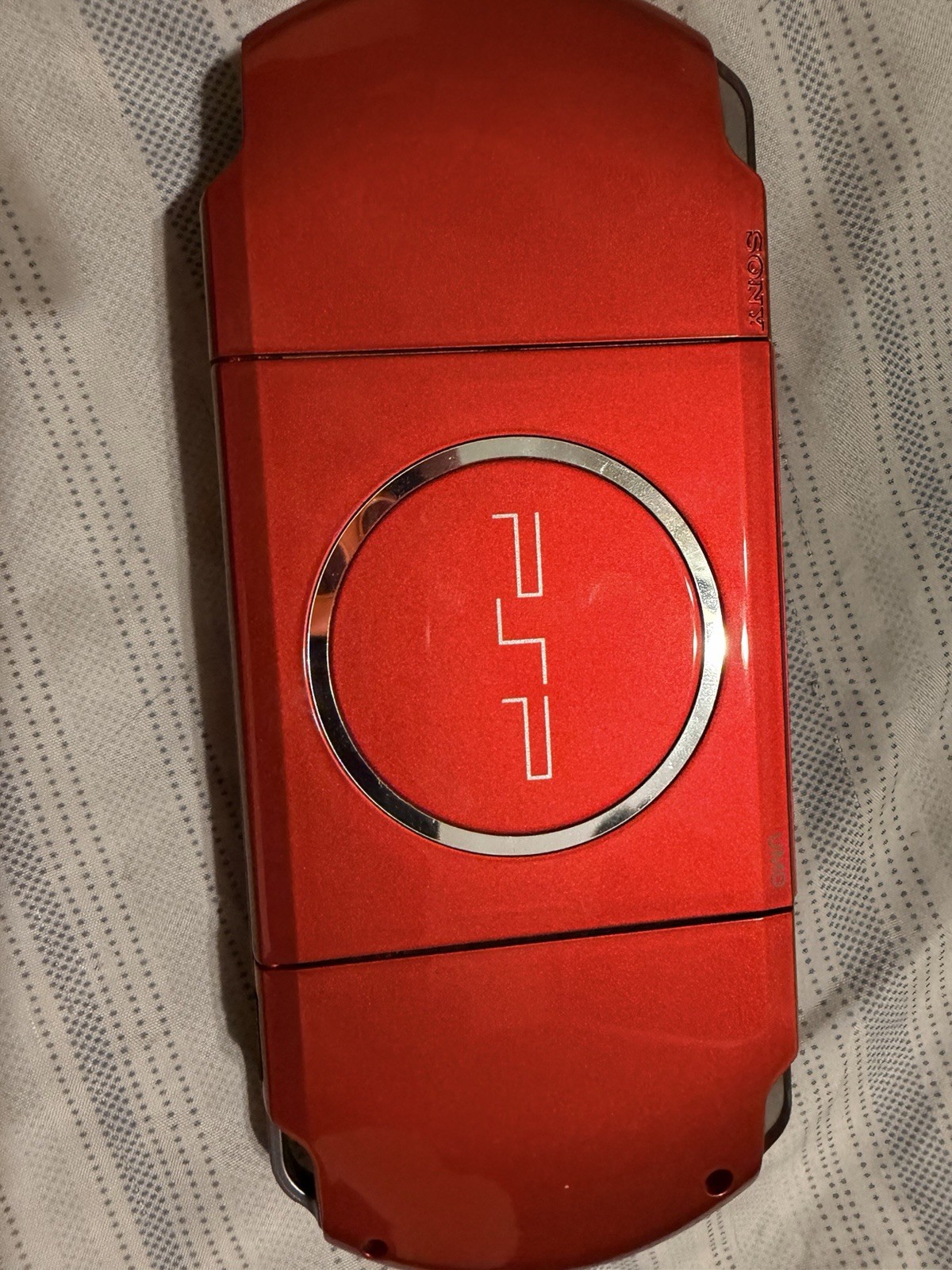 Sony PSP 3000 console OEM – Radiant Red + Official 4GB Memory + Charger -GOOD