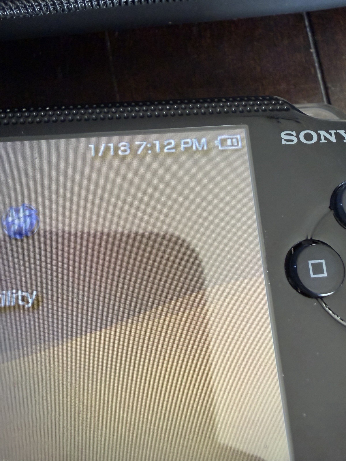 PSP- 1001b2 No Mod Original Everything Works Original Battery And Memory Card1gb
